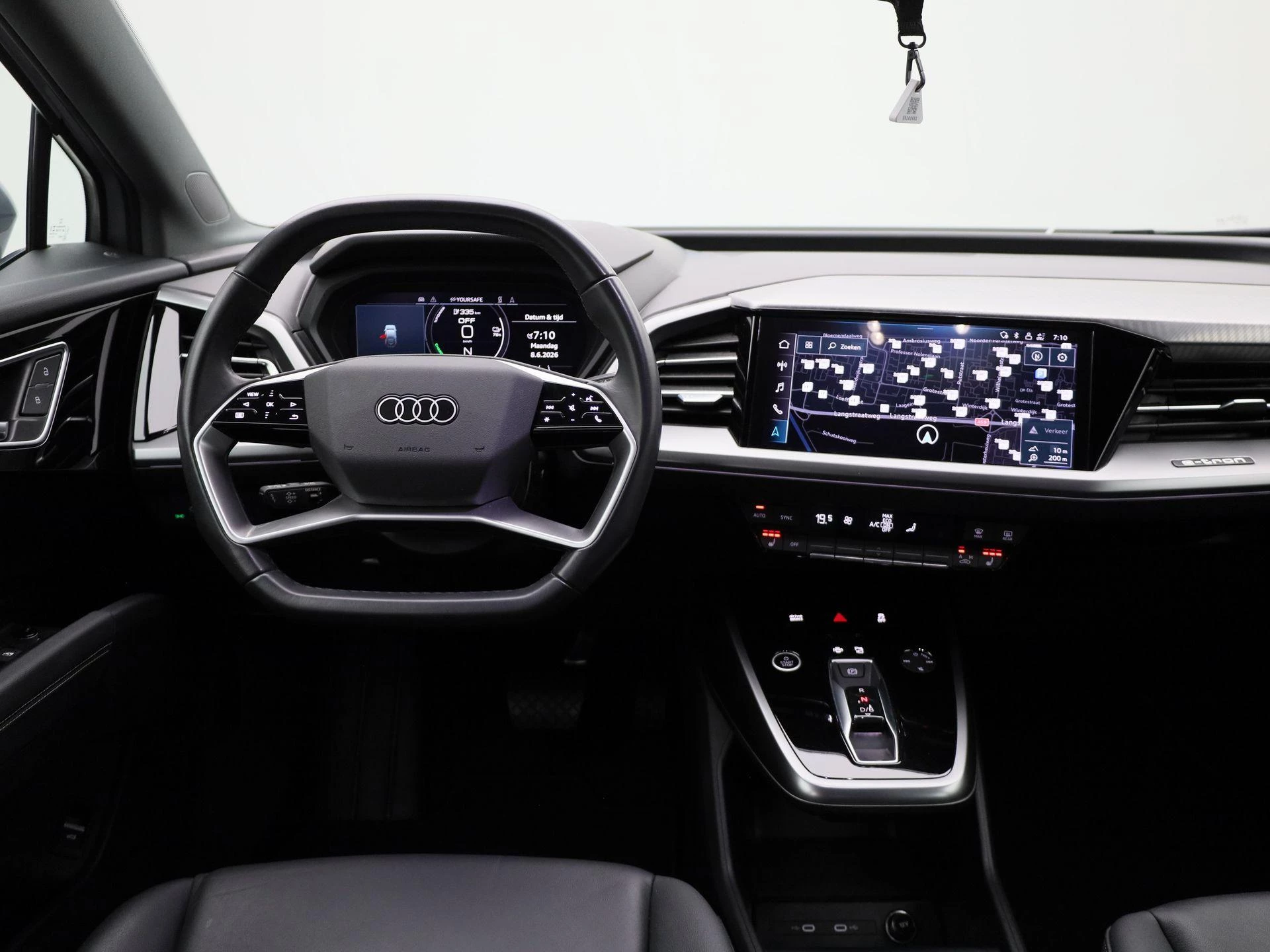 Audi-Q4 Sportback e-tron-image-6