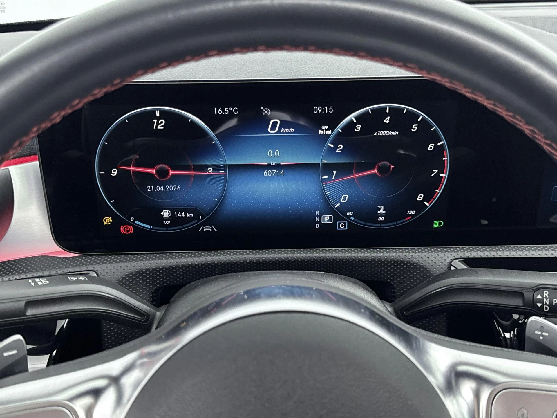 Mercedes-Benz-CLA-image-8