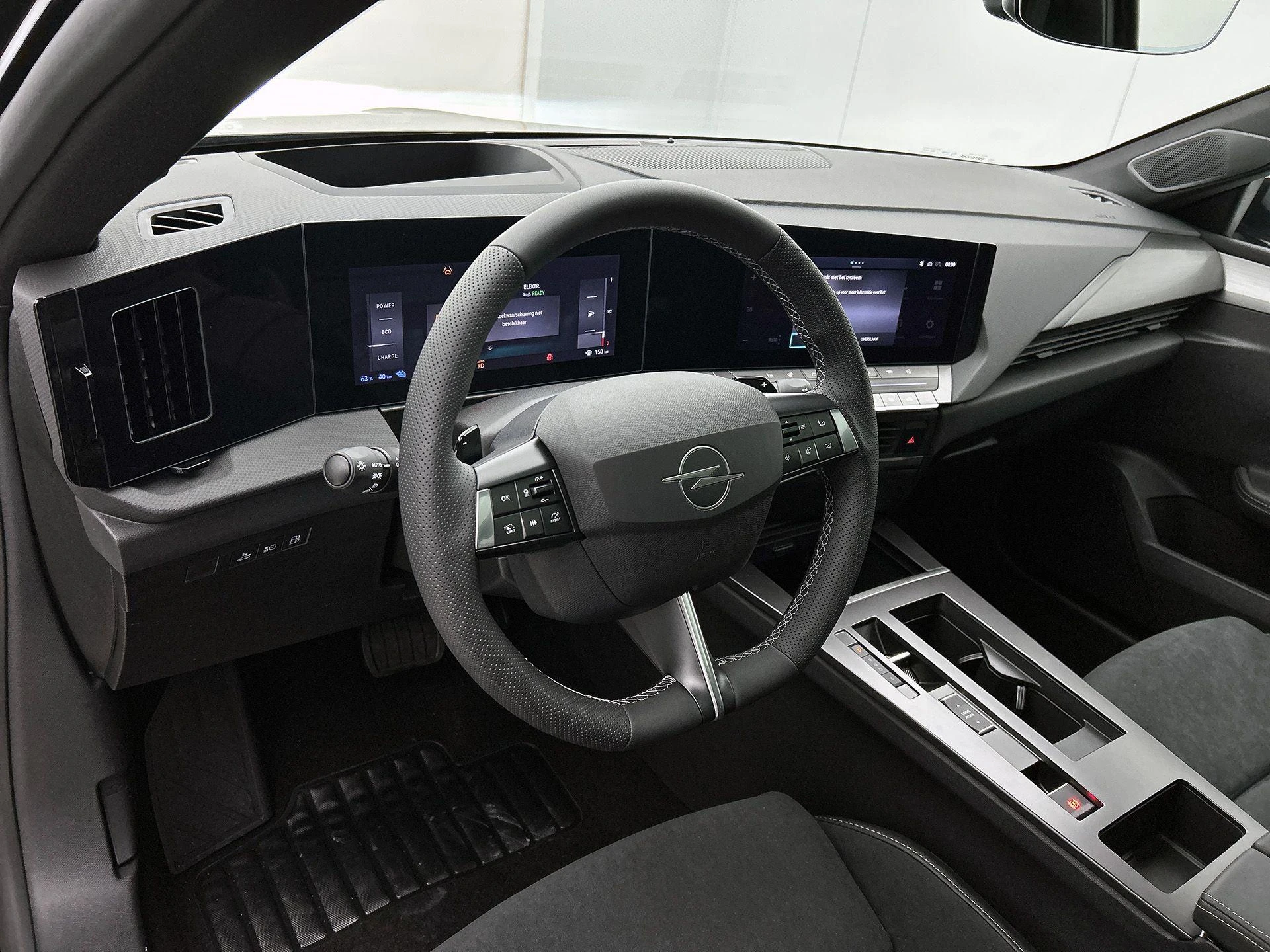 Opel-Astra-image-17