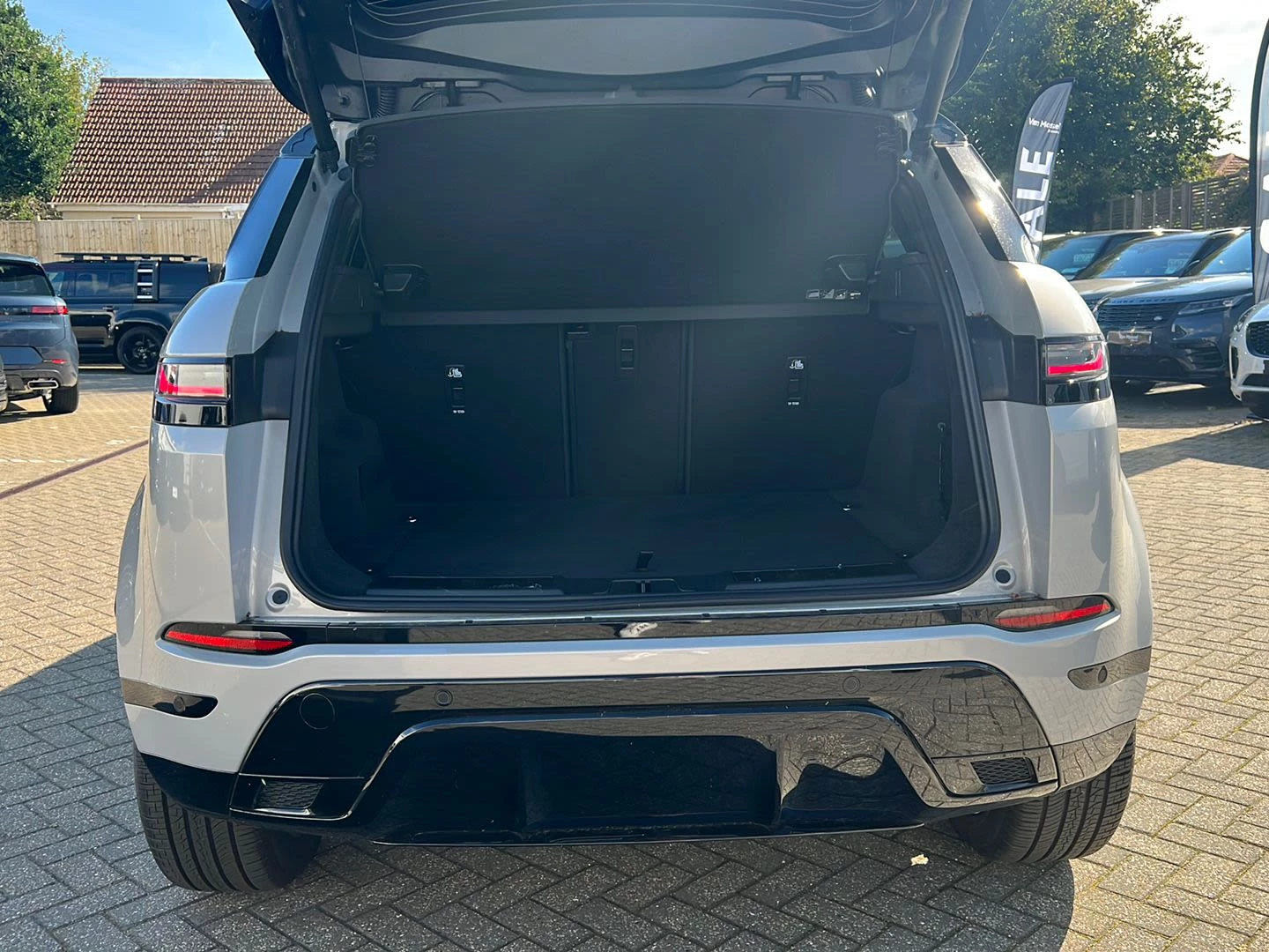 Land Rover Range Rover Evoque 1.5 P270e Dynamic HSE 5dr Auto