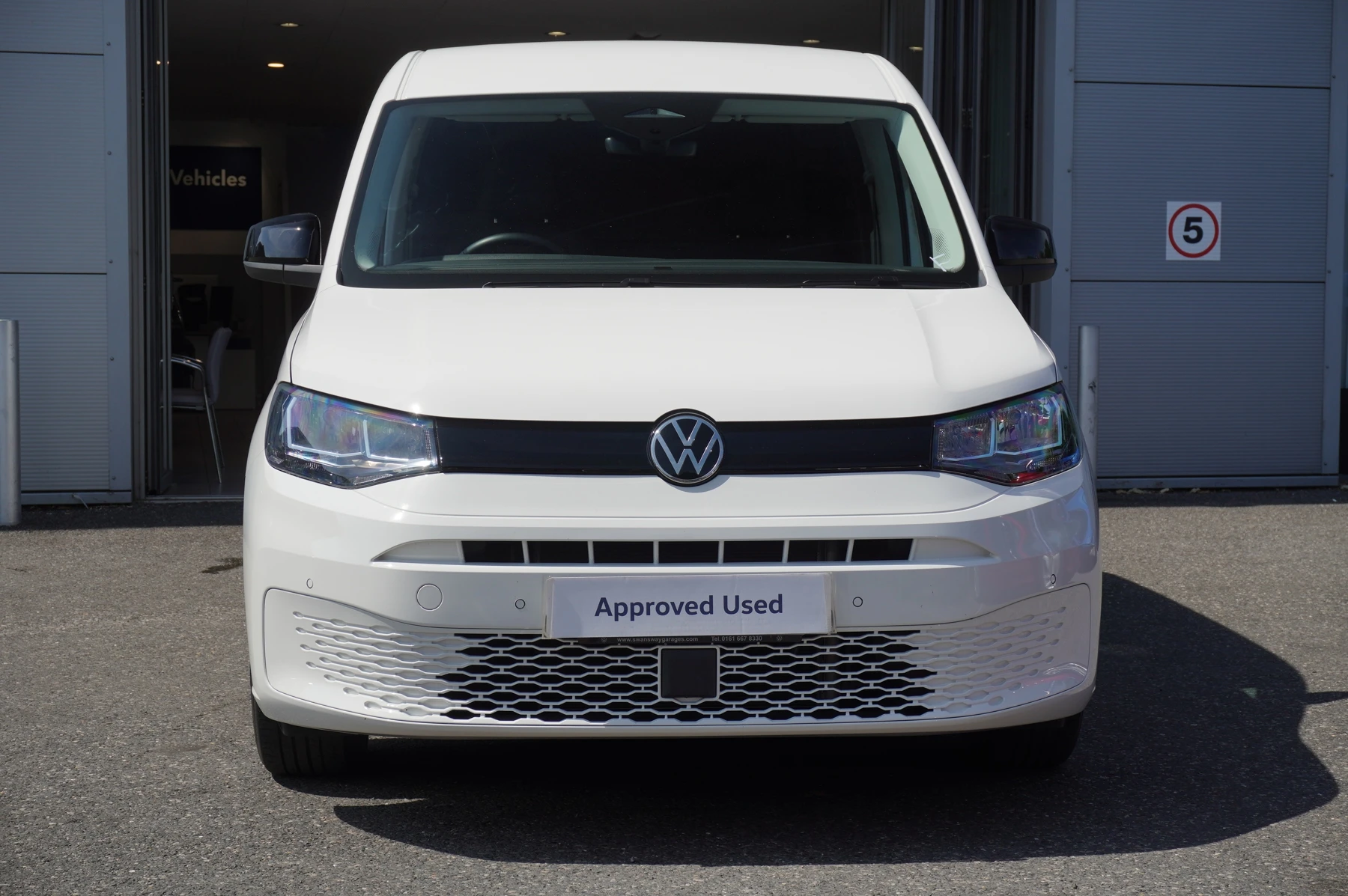 Volkswagen-Caddy-image-6