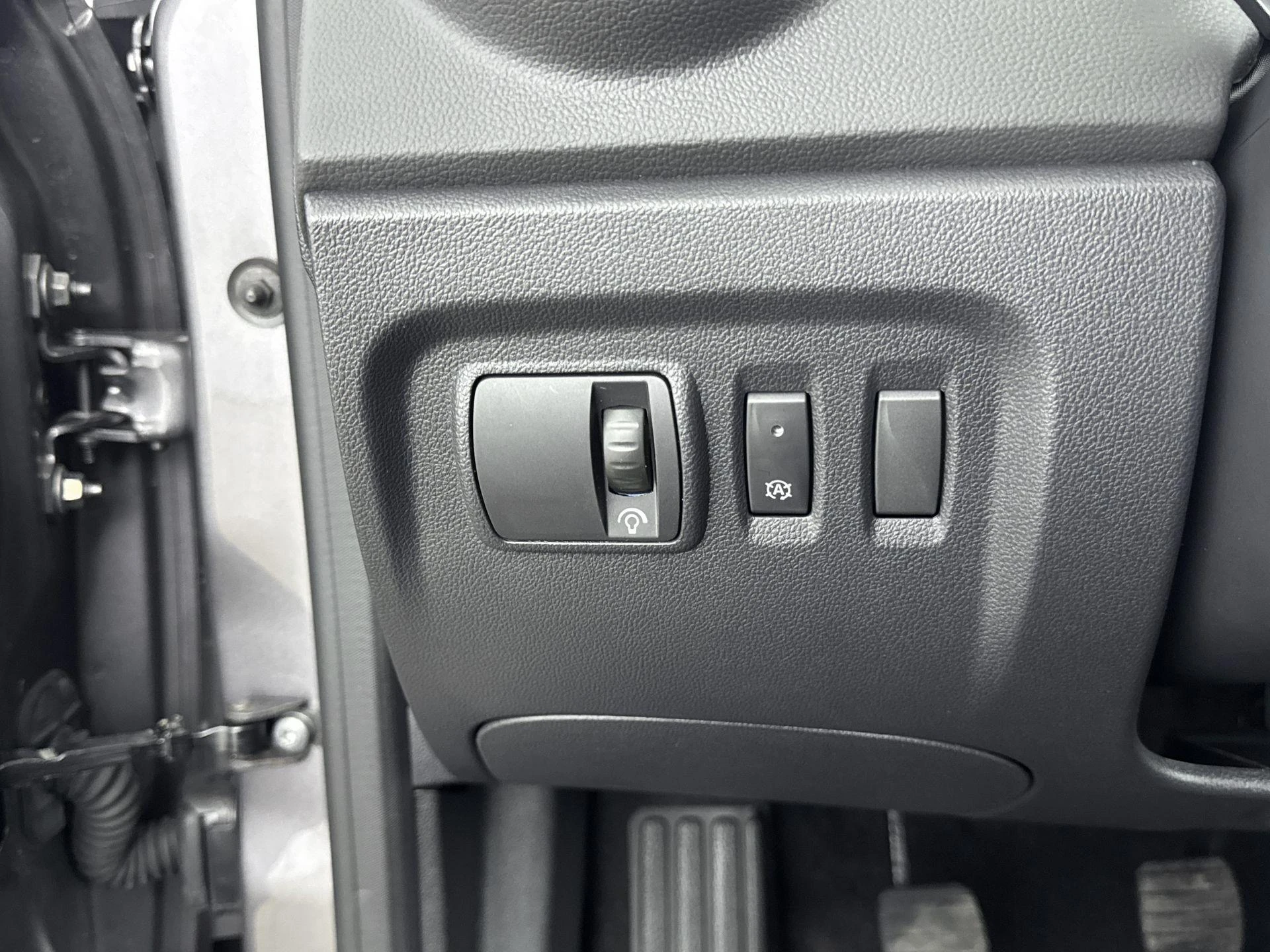 Renault-Captur-image-19