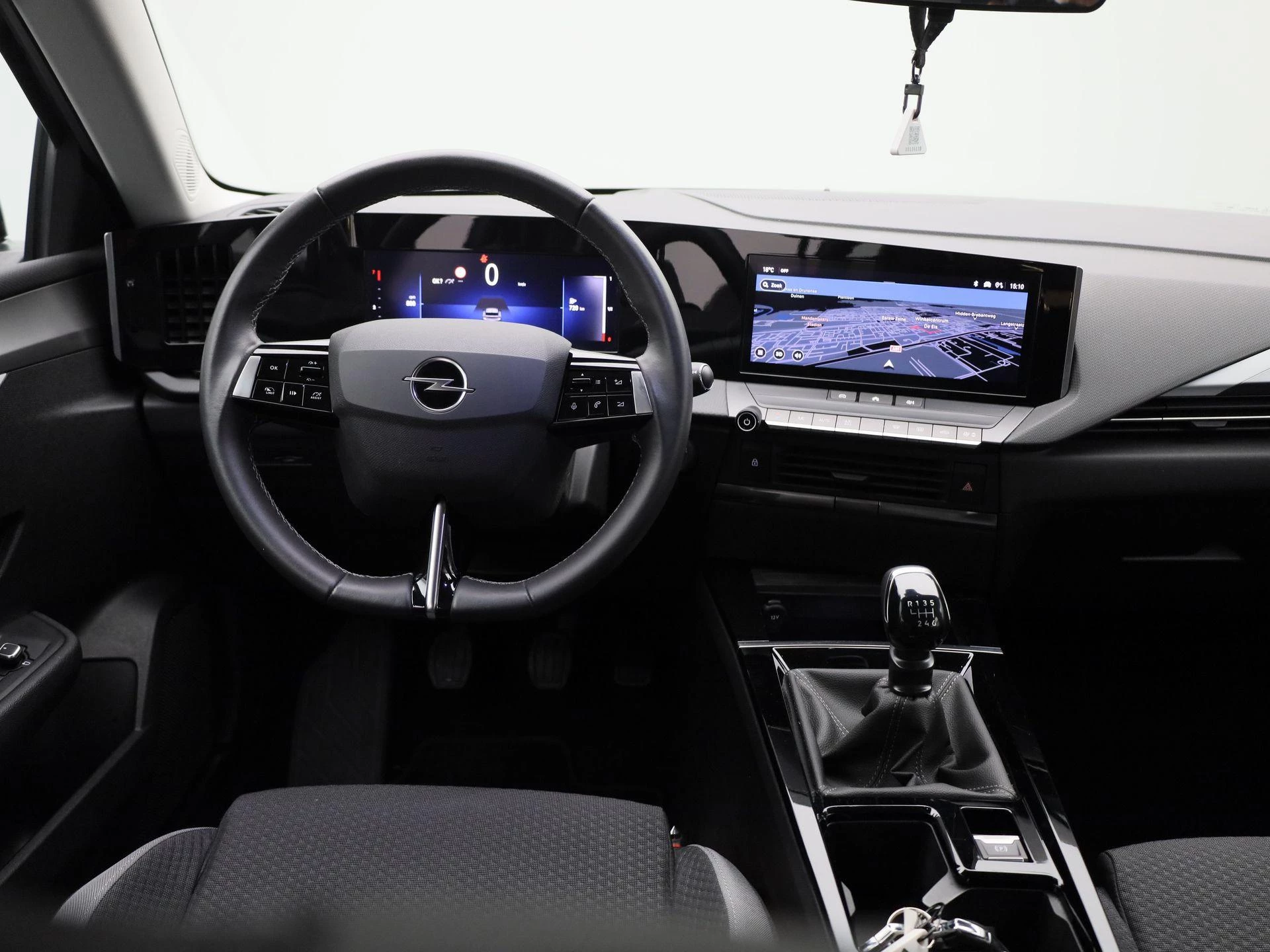 Opel-Astra-image-6