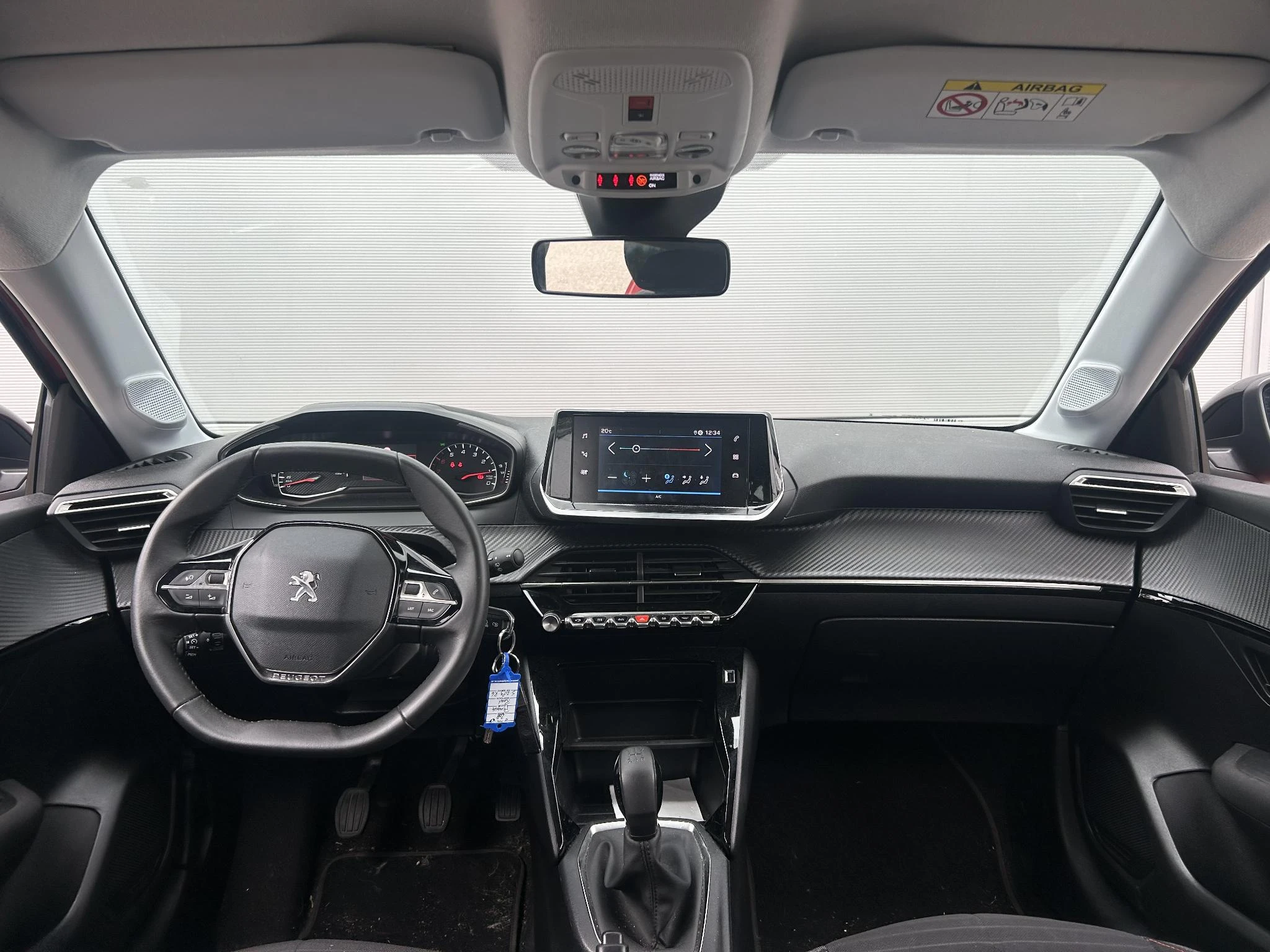 Peugeot-208-image-9