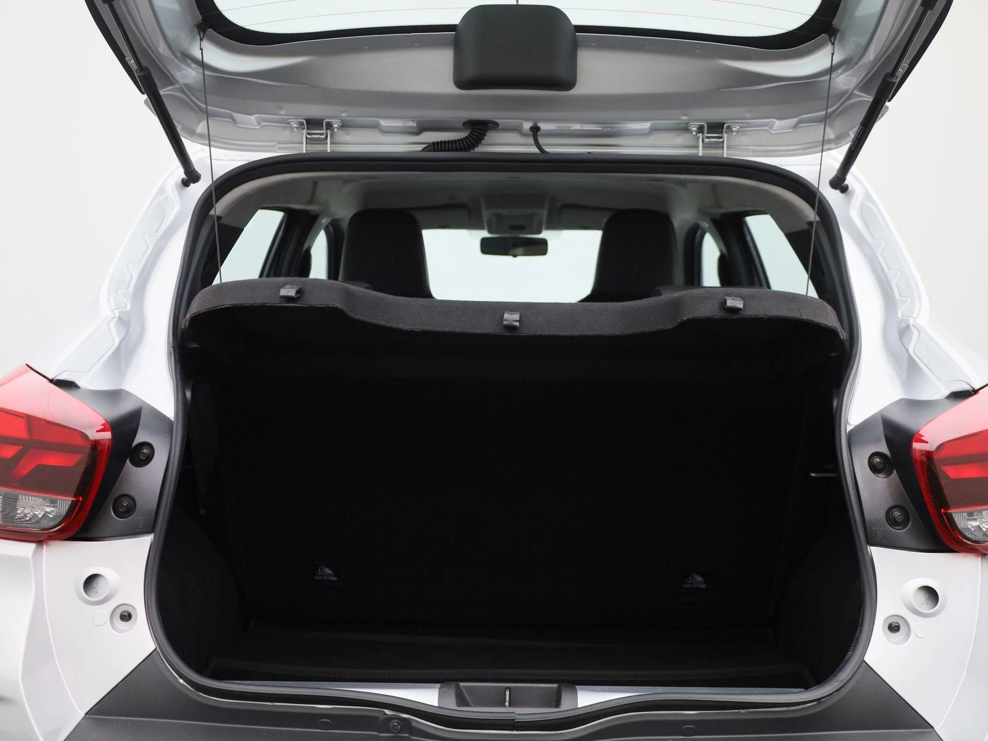 Dacia-Spring-image-13