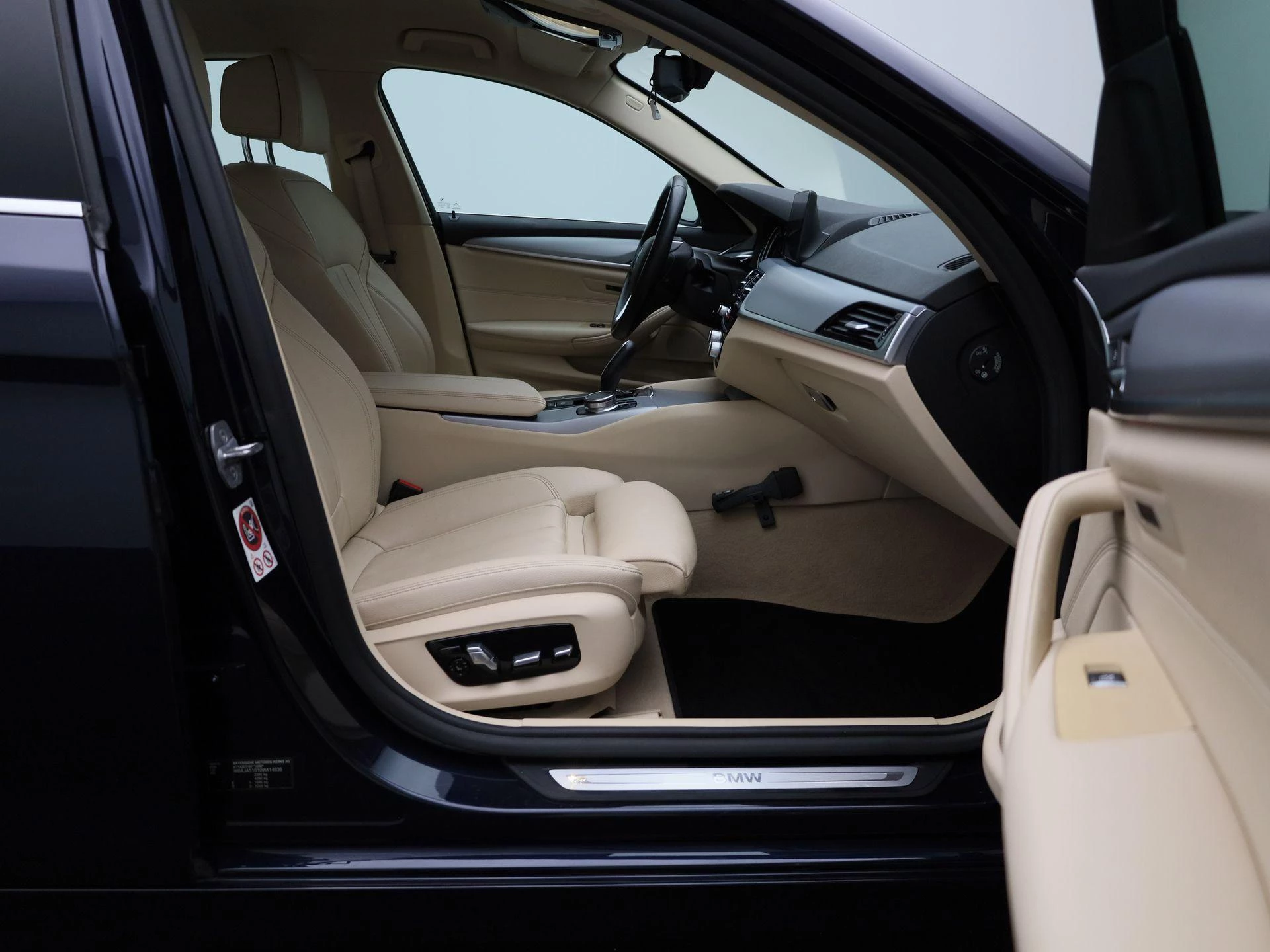 BMW-5 Serie-image-37