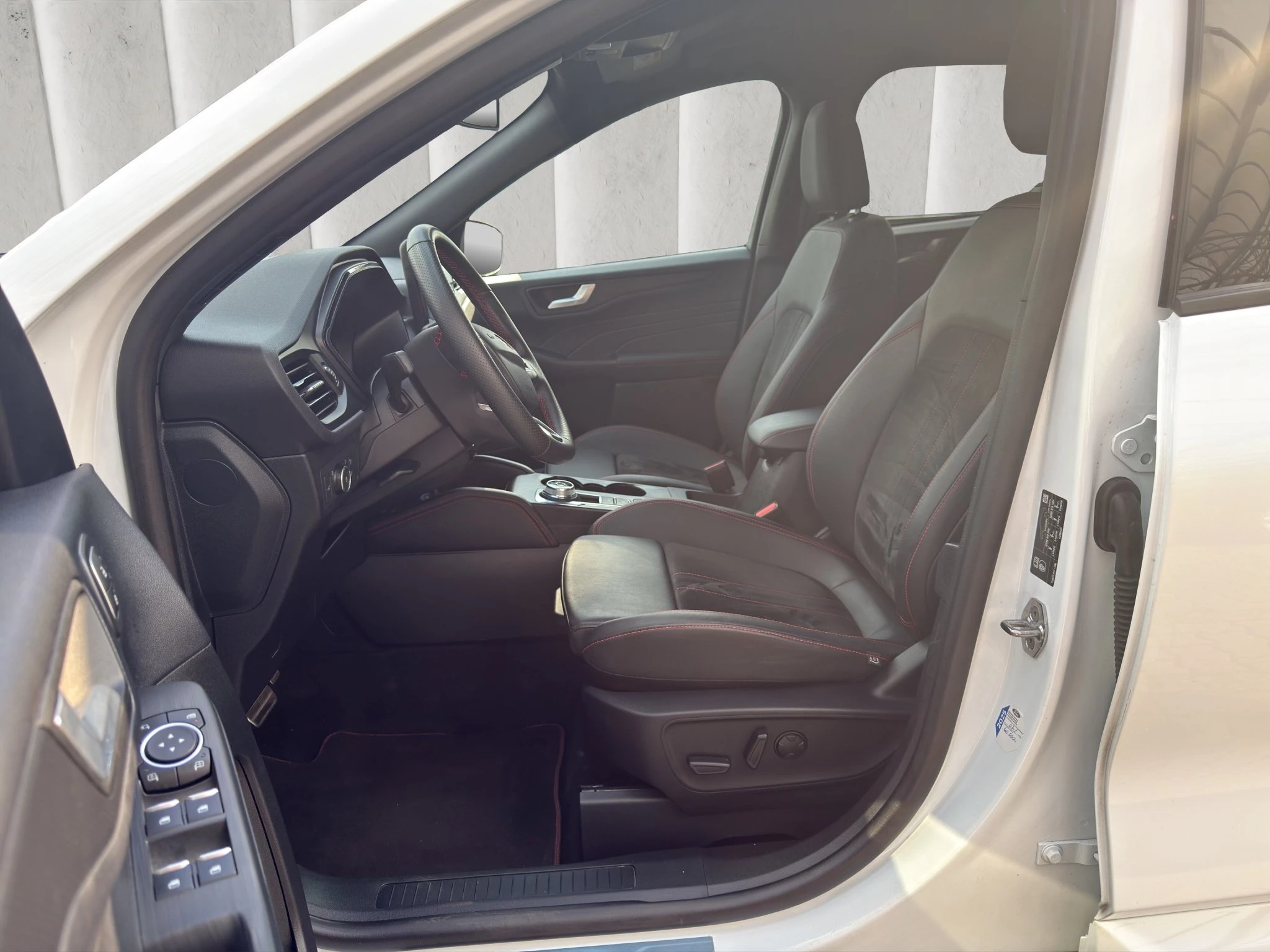 Ford Kuga ST-Line X Aut.*360GRAD*LED-MATRIX*NAVI*GRA*WINTER-PKT.