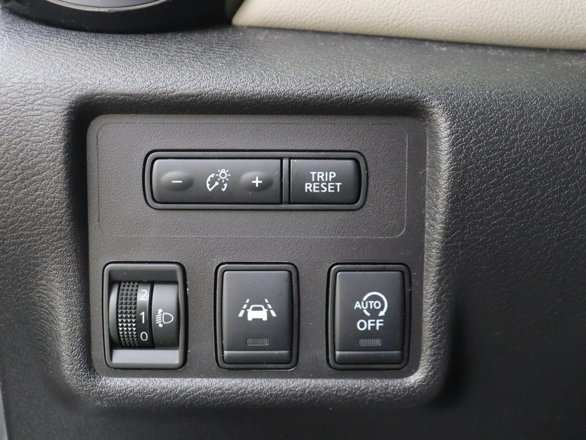 Nissan-Micra-image-21