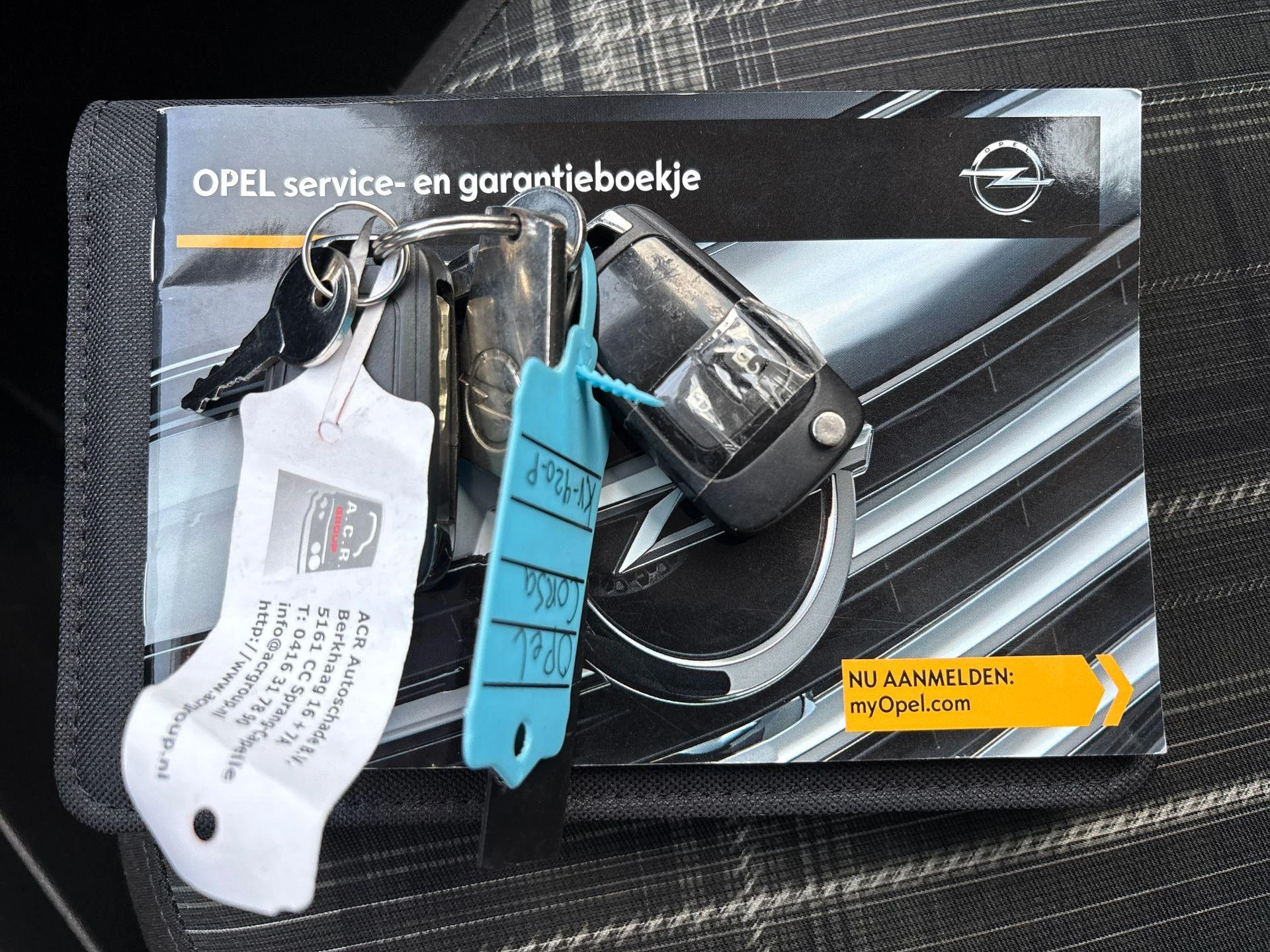 Opel Corsa 1.4 Color Edition