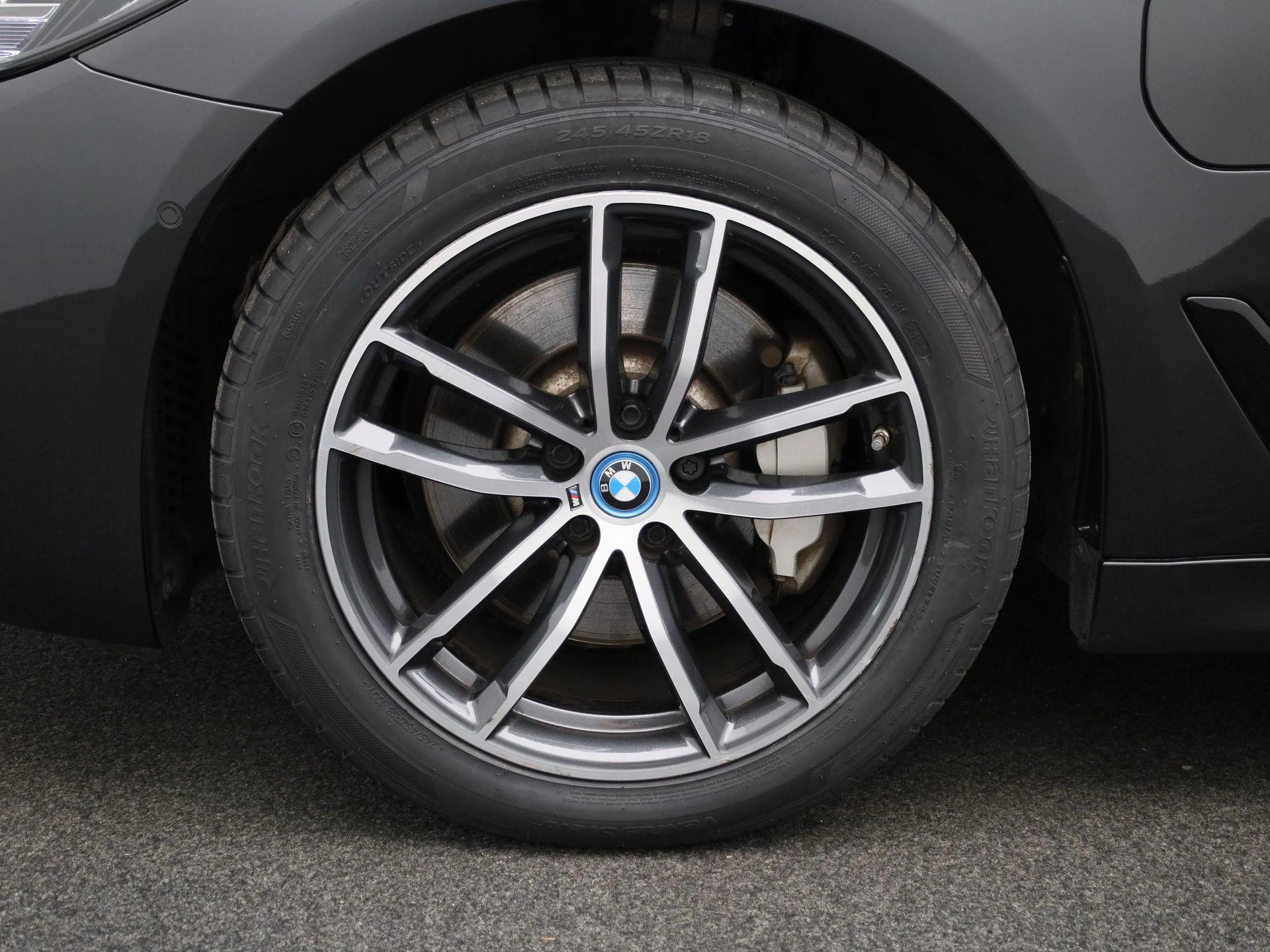 BMW-Série 5-image-15