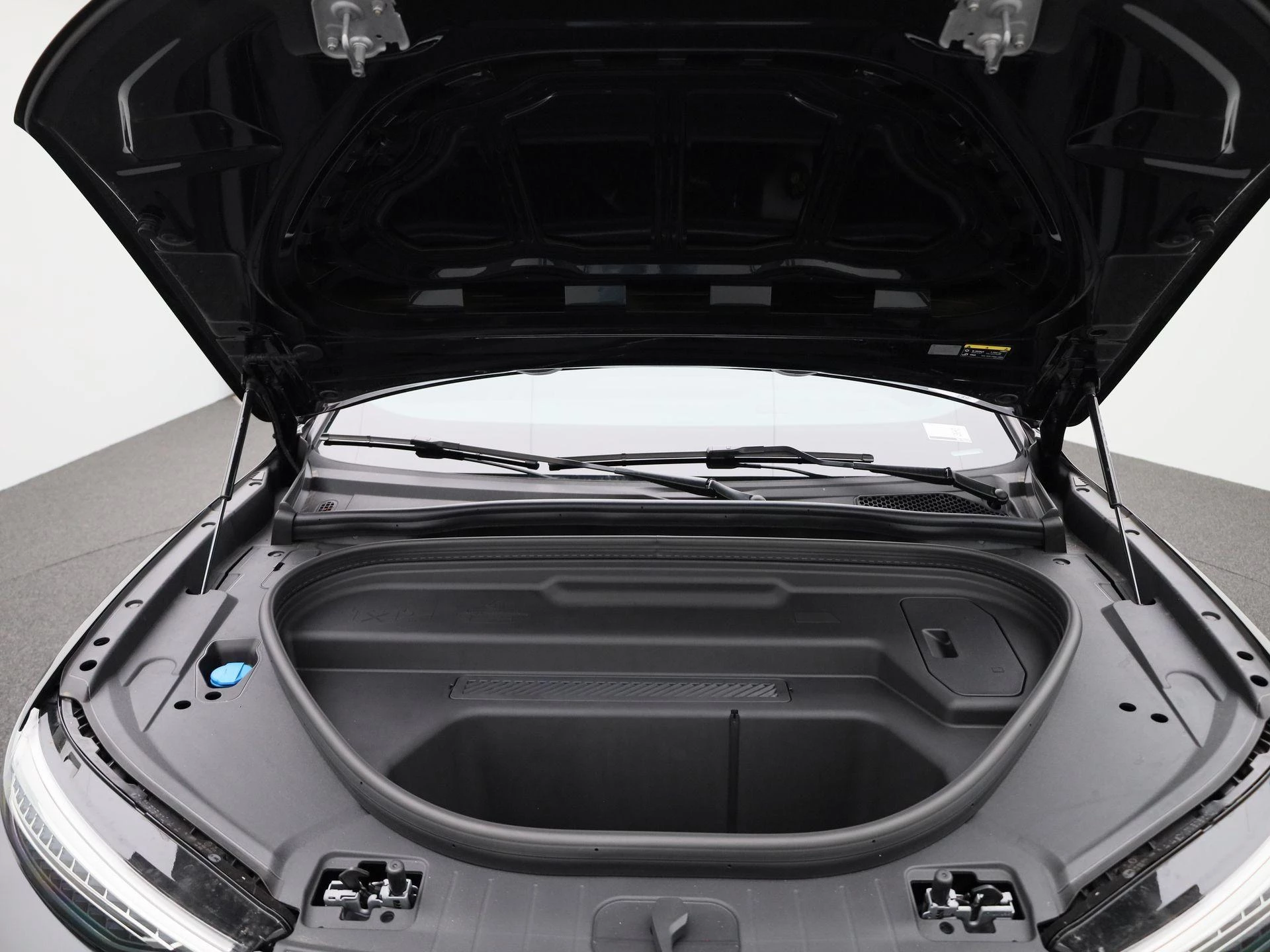 Audi-Q6 e-tron-image-50