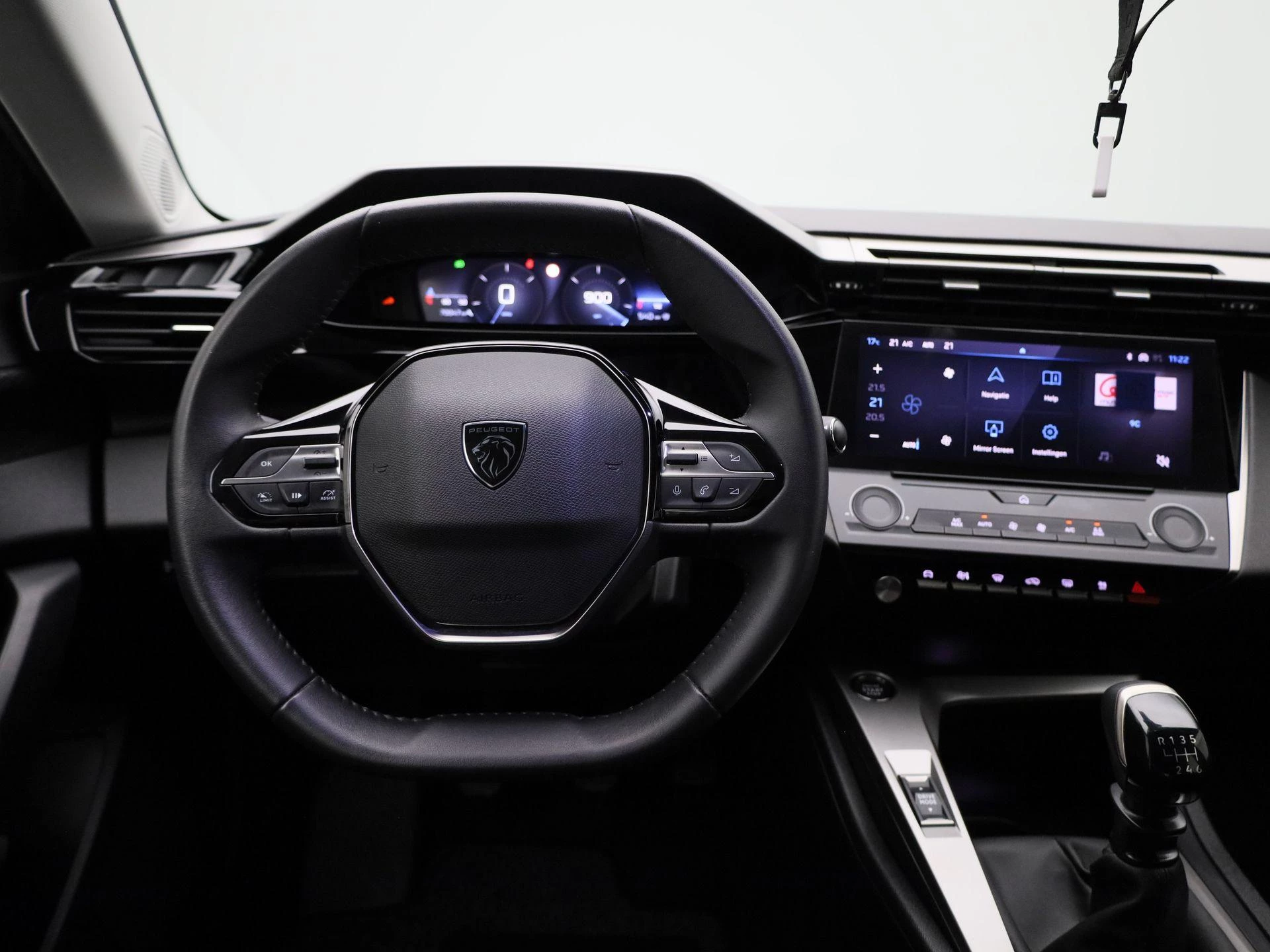 Peugeot-308-image-7