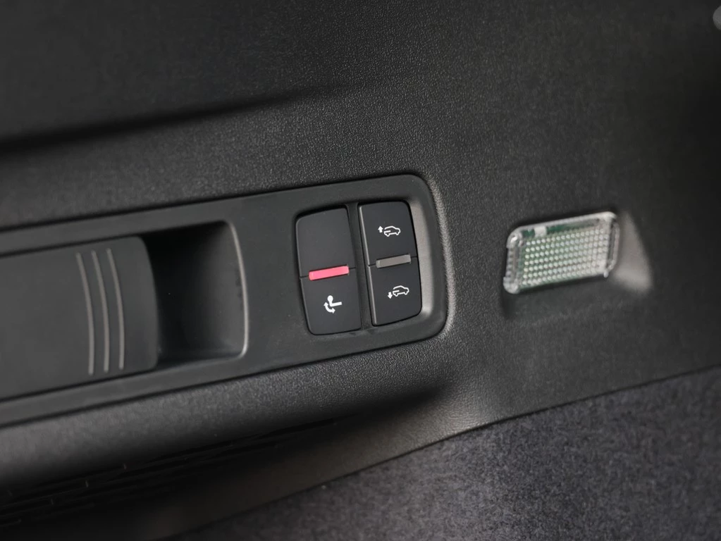 Audi Q6 e-tron SUV performance 225 kW