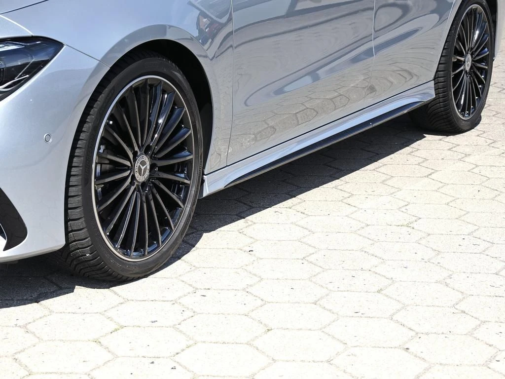 Mercedes-Benz-CLA 200-image-6