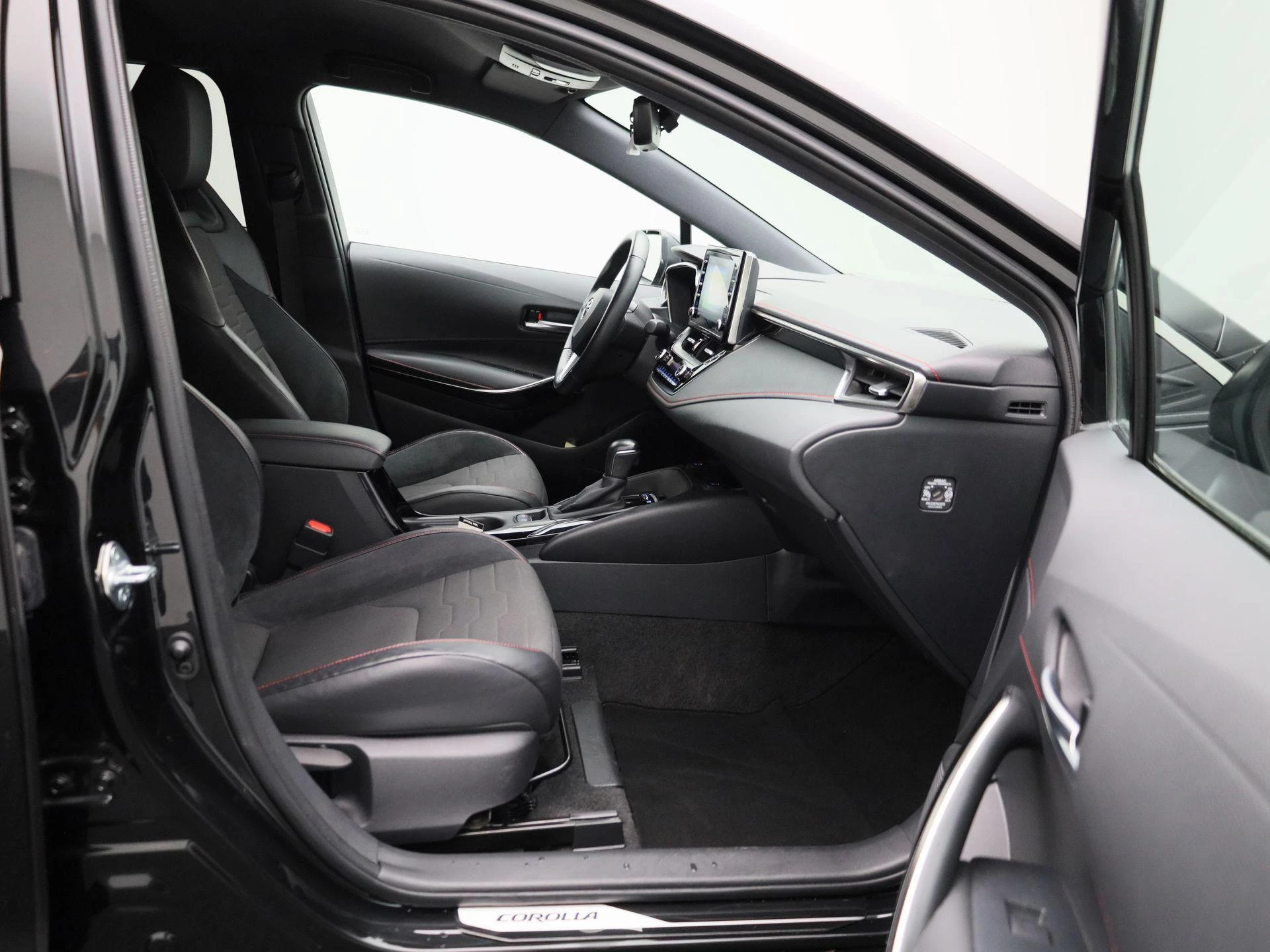 Toyota-Corolla Touring Sports-image-35