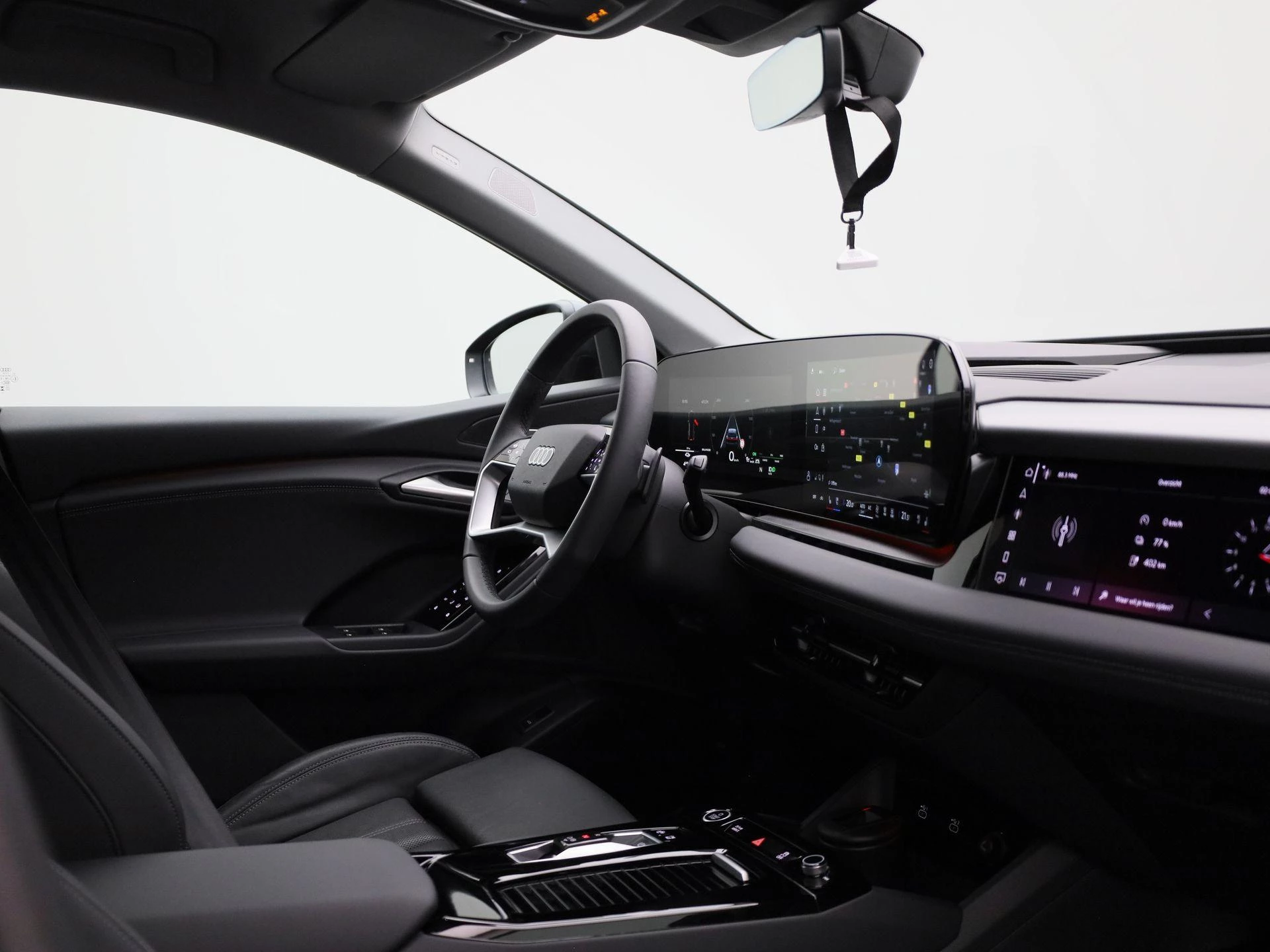 Audi-Q6 e-tron-image-44