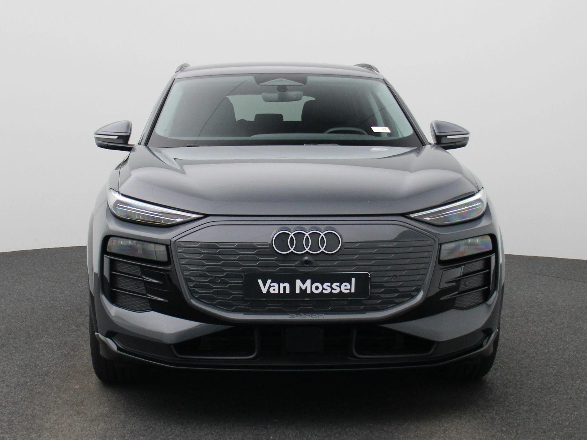 Audi-Q6 e-tron-image-1