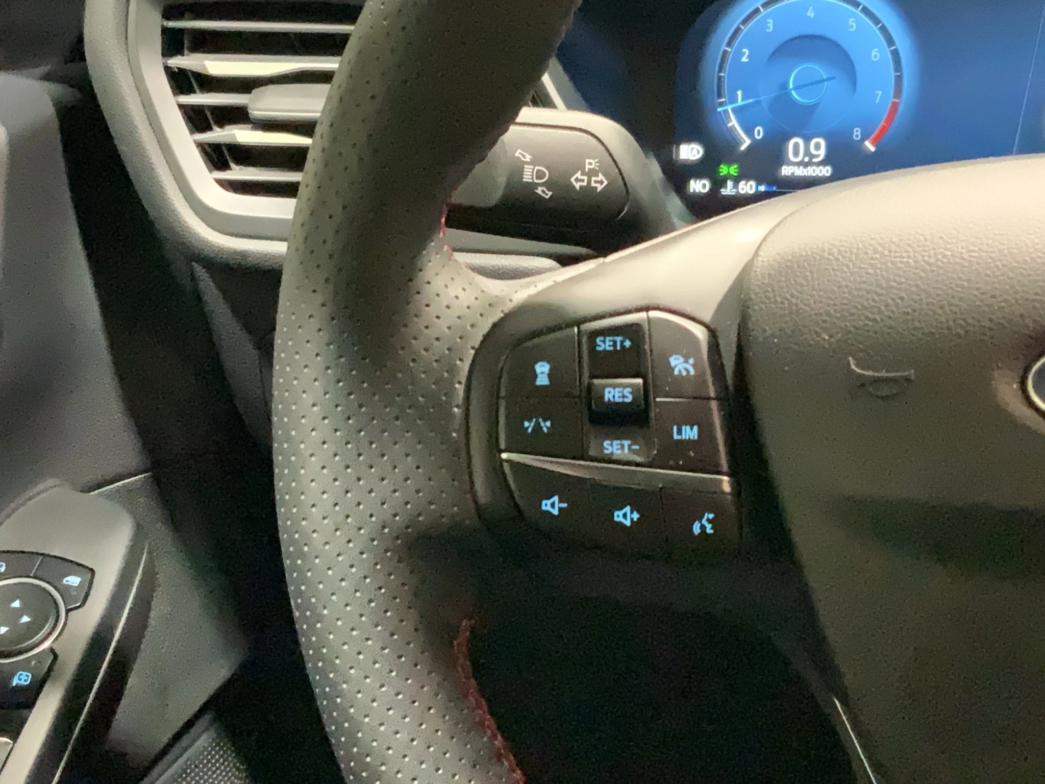 Ford-Kuga-image-16