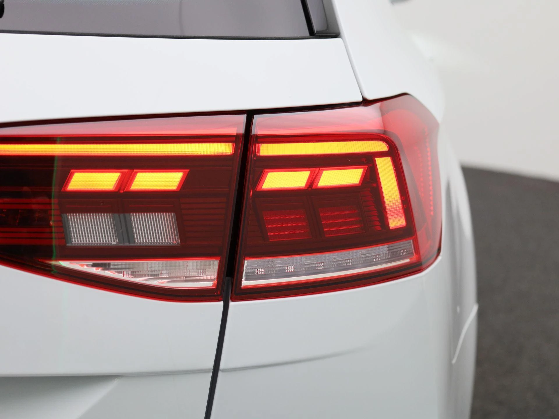Volkswagen-Passat-image-42