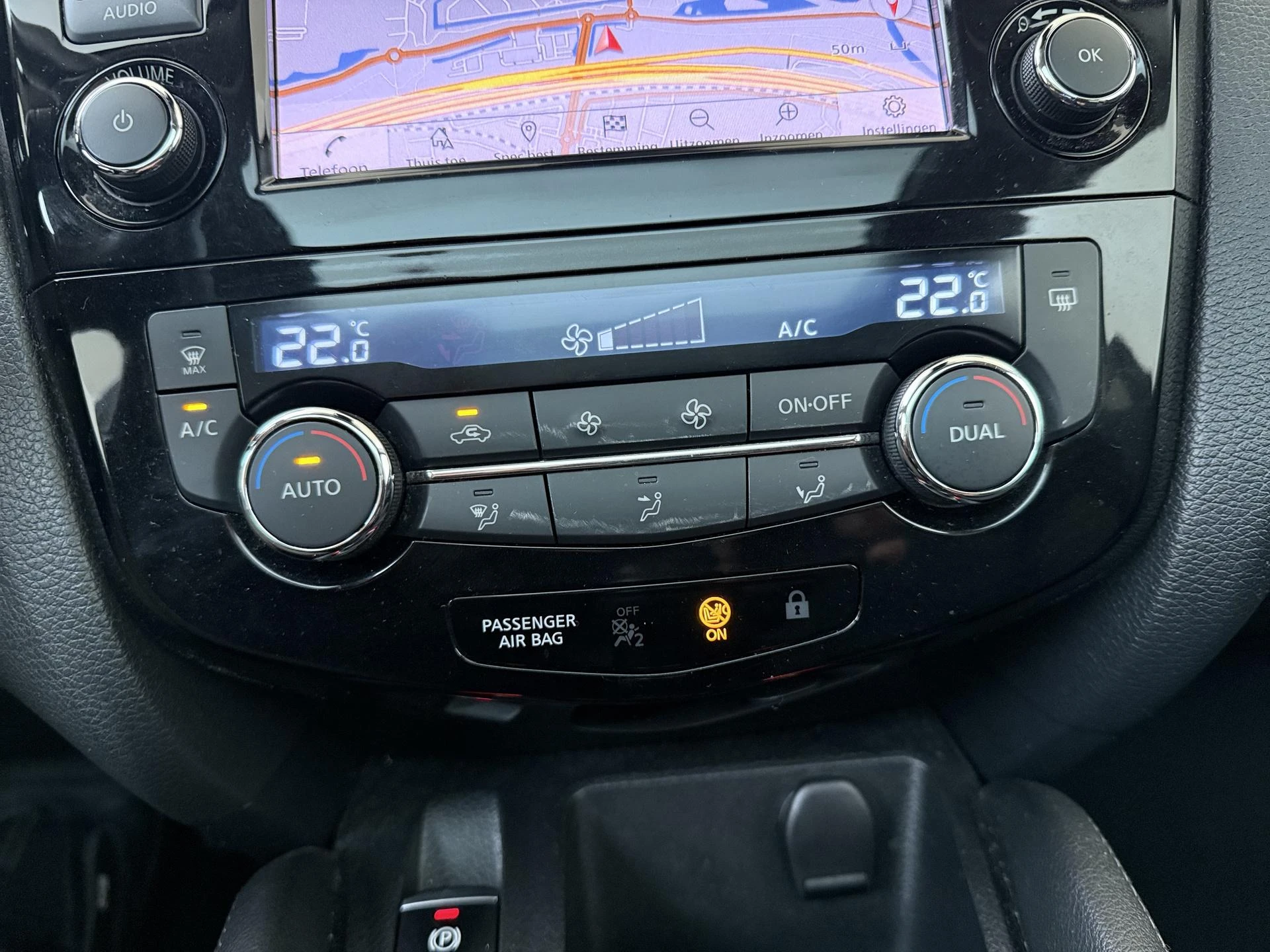 Nissan-QASHQAI-image-17