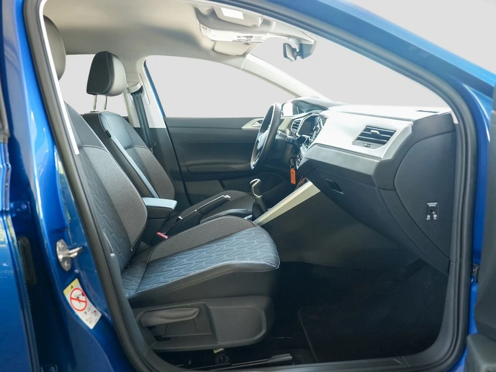 Volkswagen-Polo-image-6