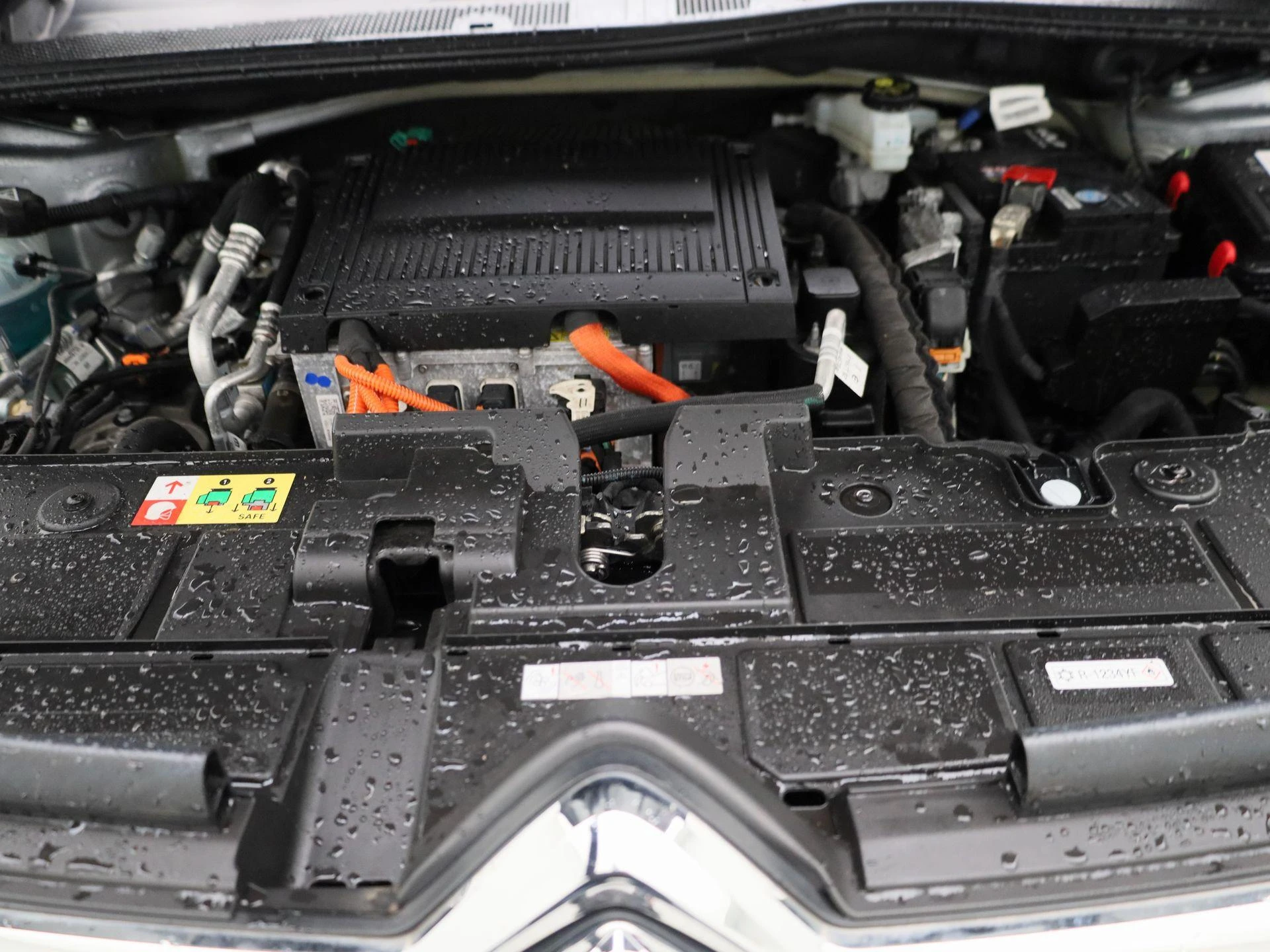 Citroën-ë-C4-image-27