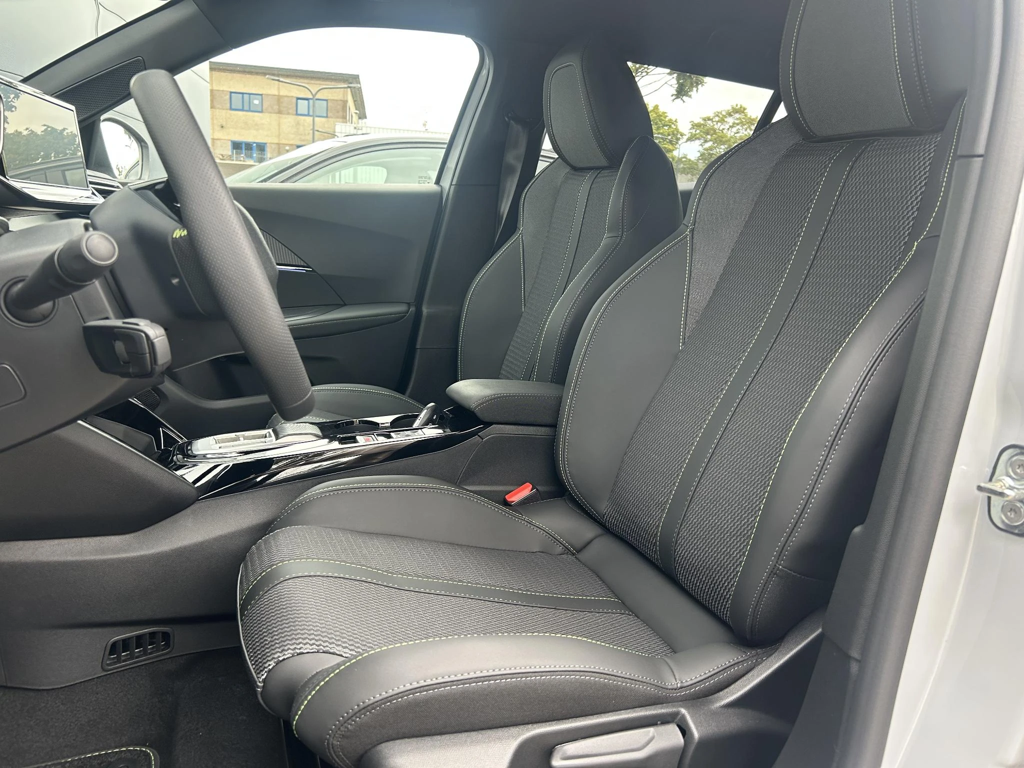 Peugeot-2008-image-21