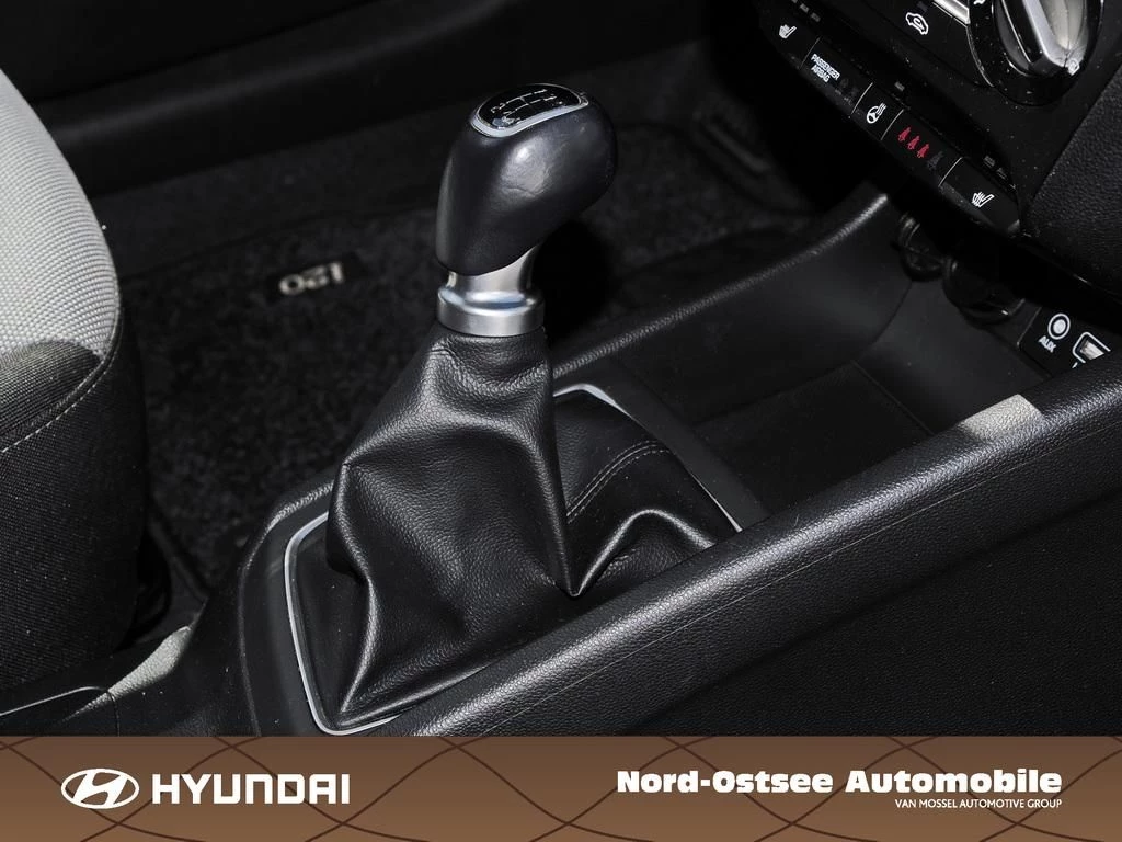 Hyundai i20 1.2 PASSION KLIMA SITZHEIZUNG ISOFIX