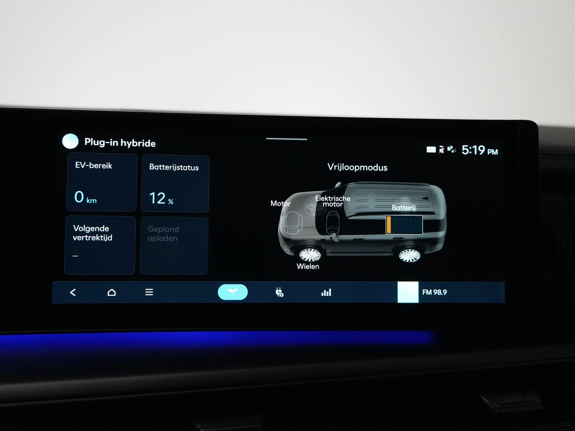 Hyundai-Santa Fe-image-29