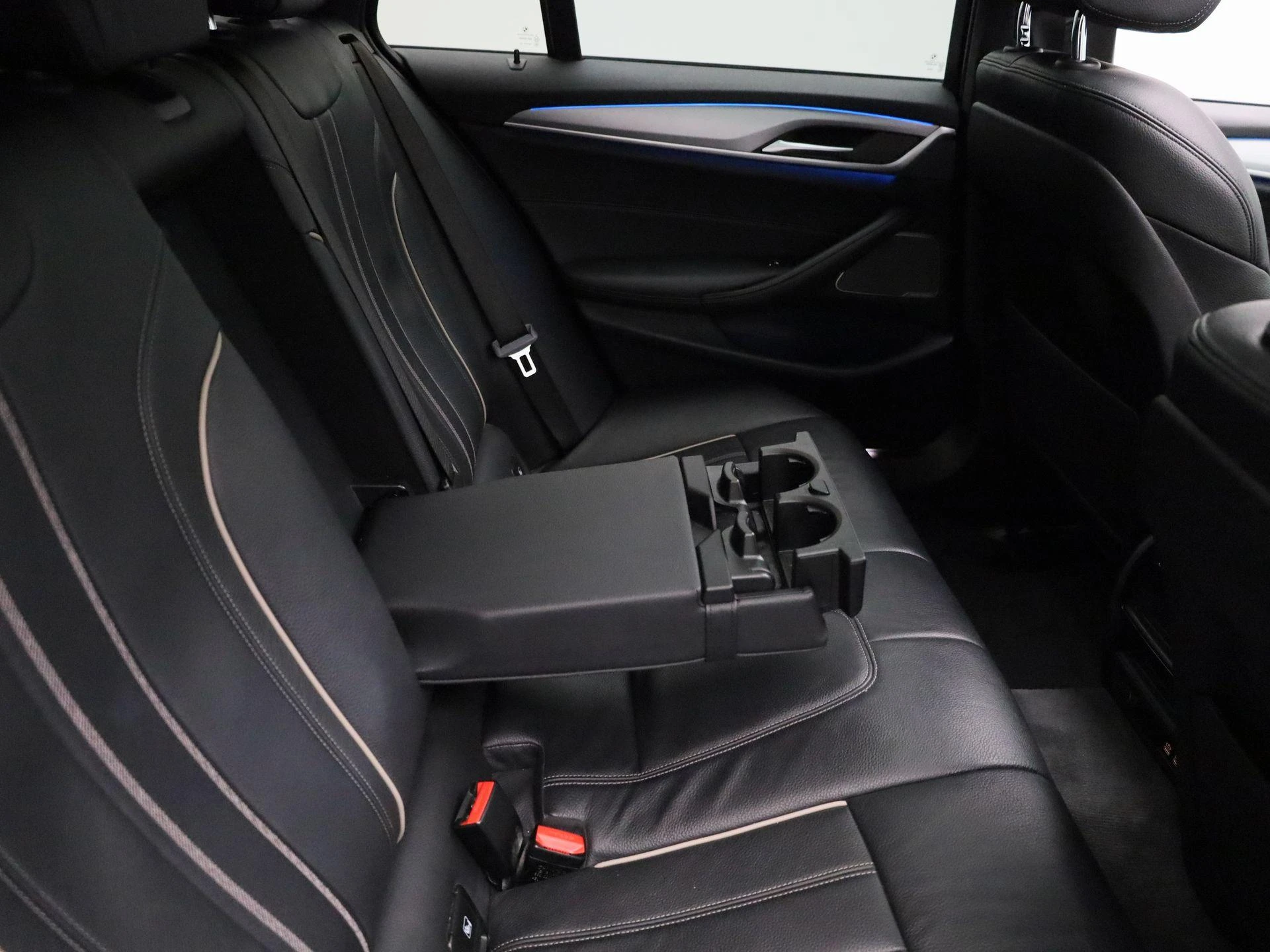 BMW-5 Serie-image-50