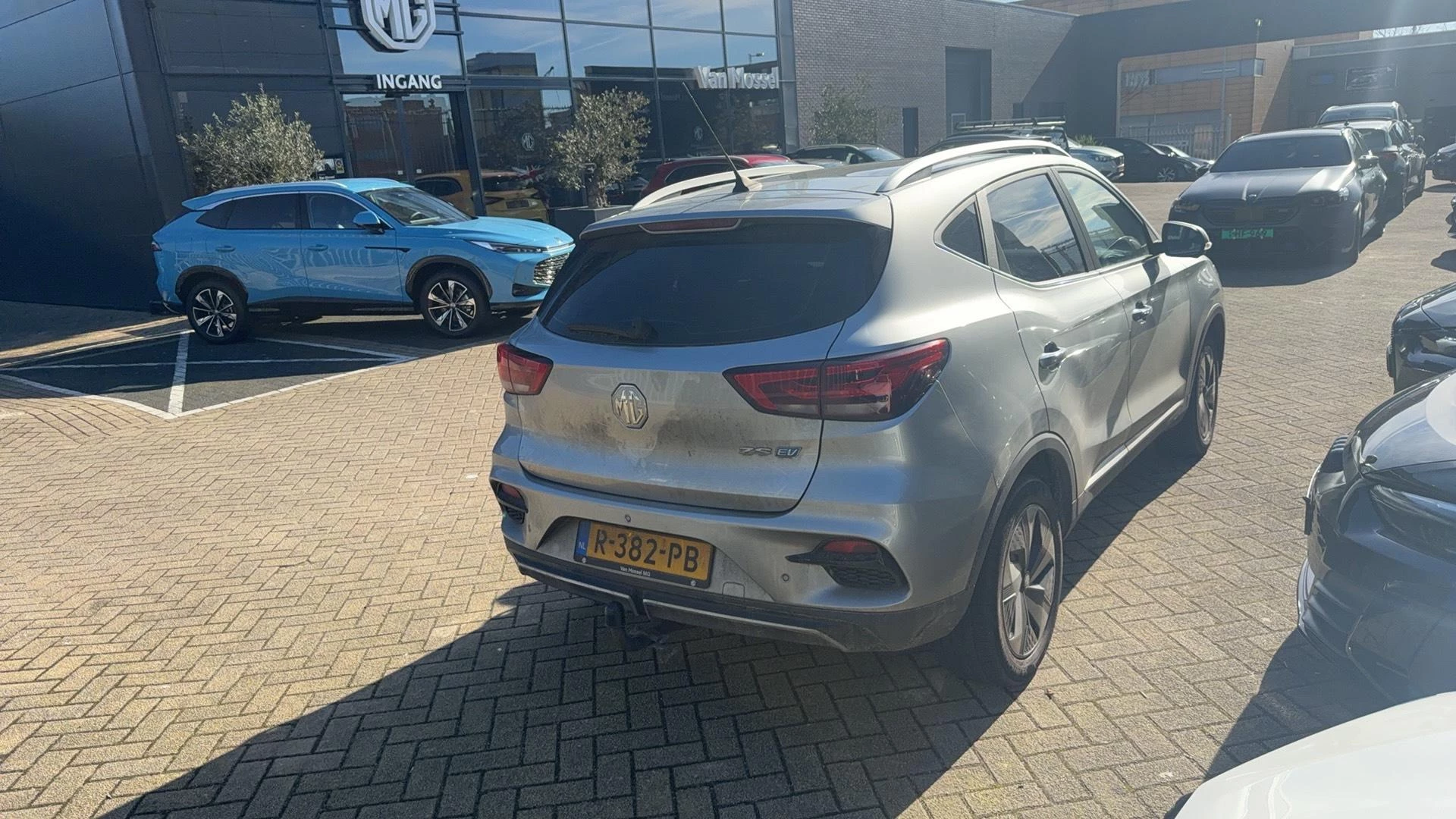 MG ZS EV Long Range Luxury 70 kWh