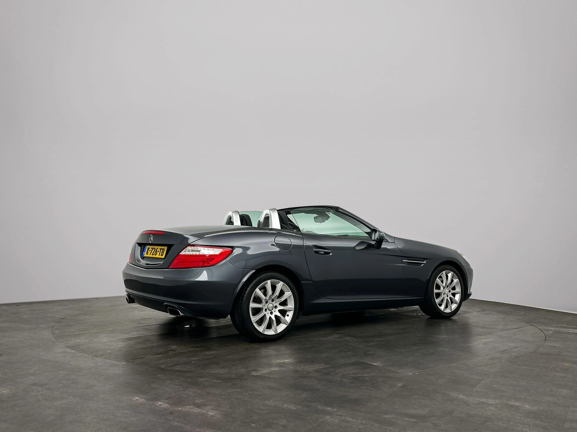 Mercedes-Benz-SLK-image-3