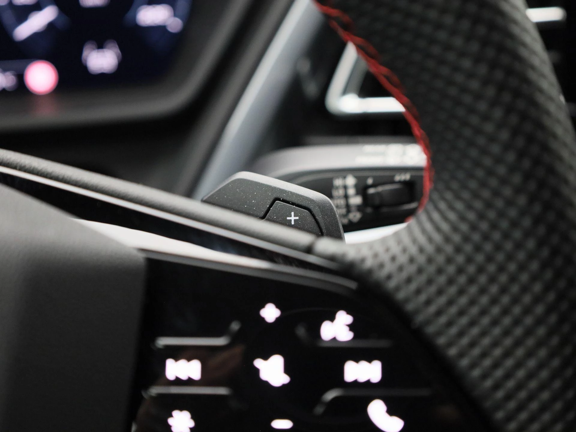 Audi-Q4 e-tron-image-30