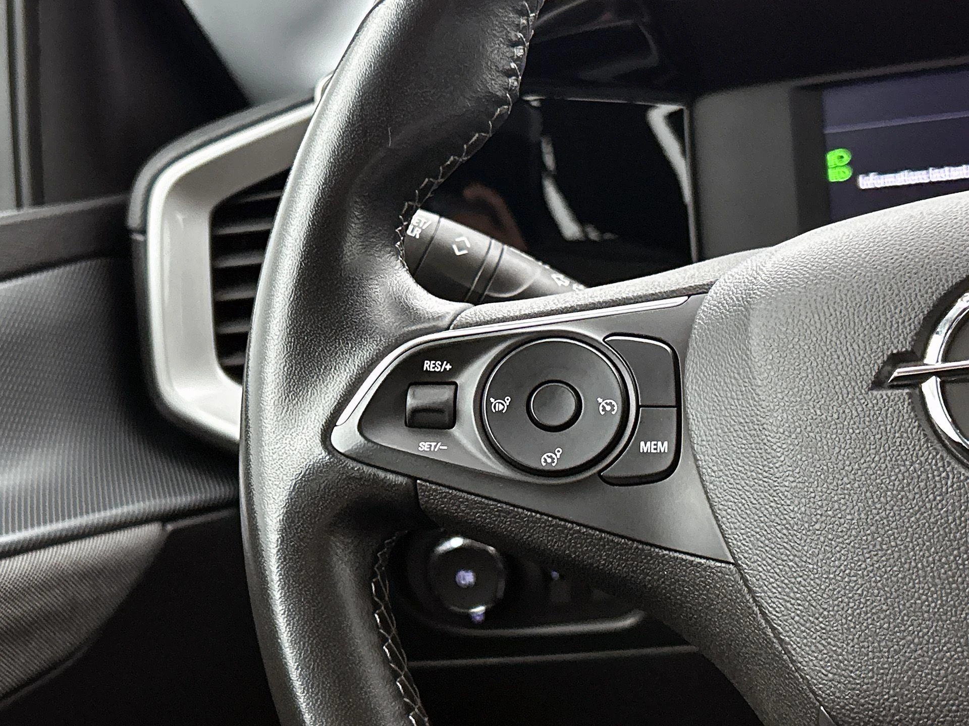 Opel-Mokka-image-5