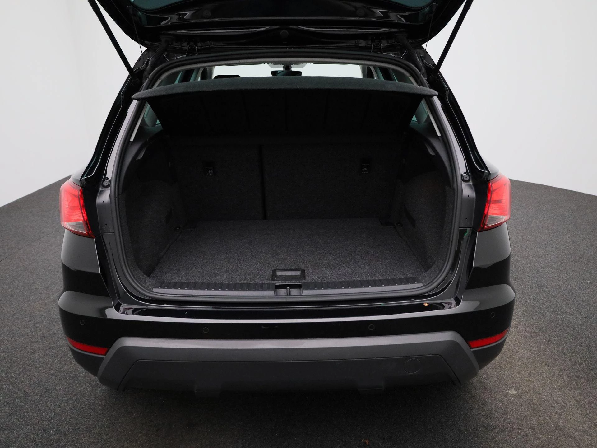 SEAT-Arona-image-10