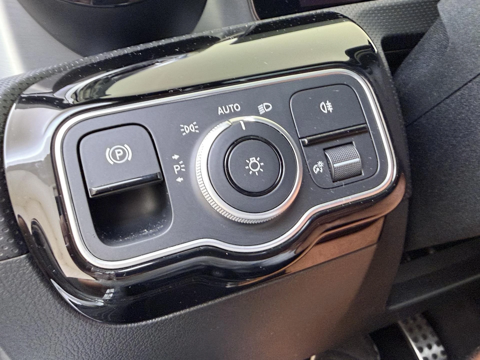 Mercedes-Benz-A-Klasse-image-25