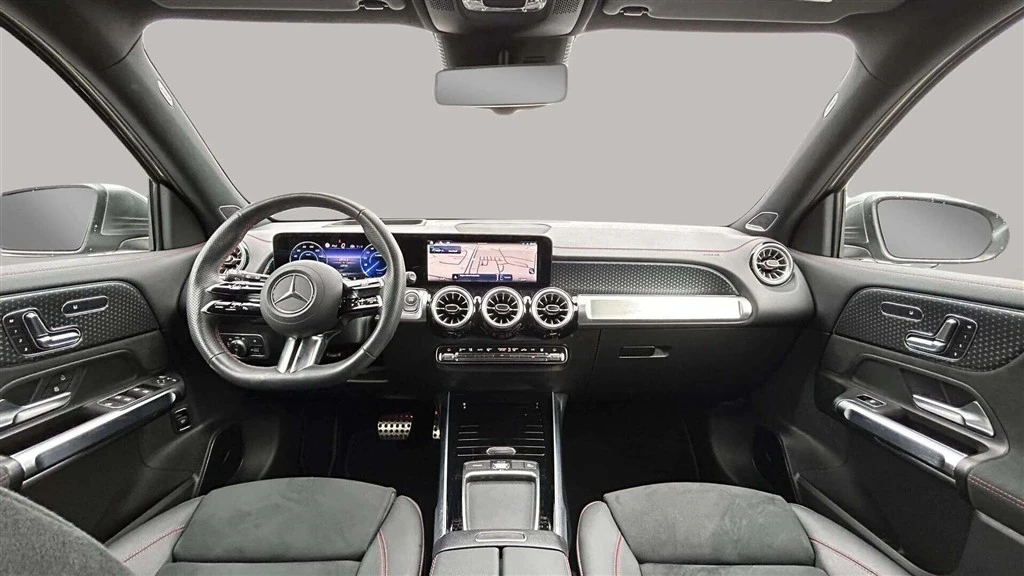 Mercedes-Benz-EQB-image-16