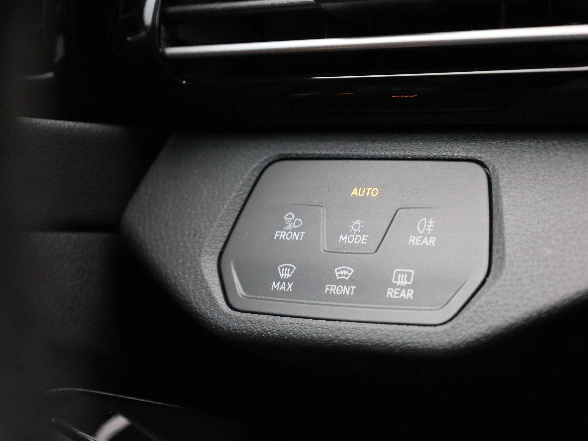 Volkswagen-ID.4-image-25