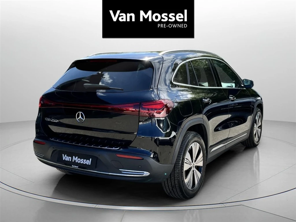 Mercedes-Benz-EQA-image-4