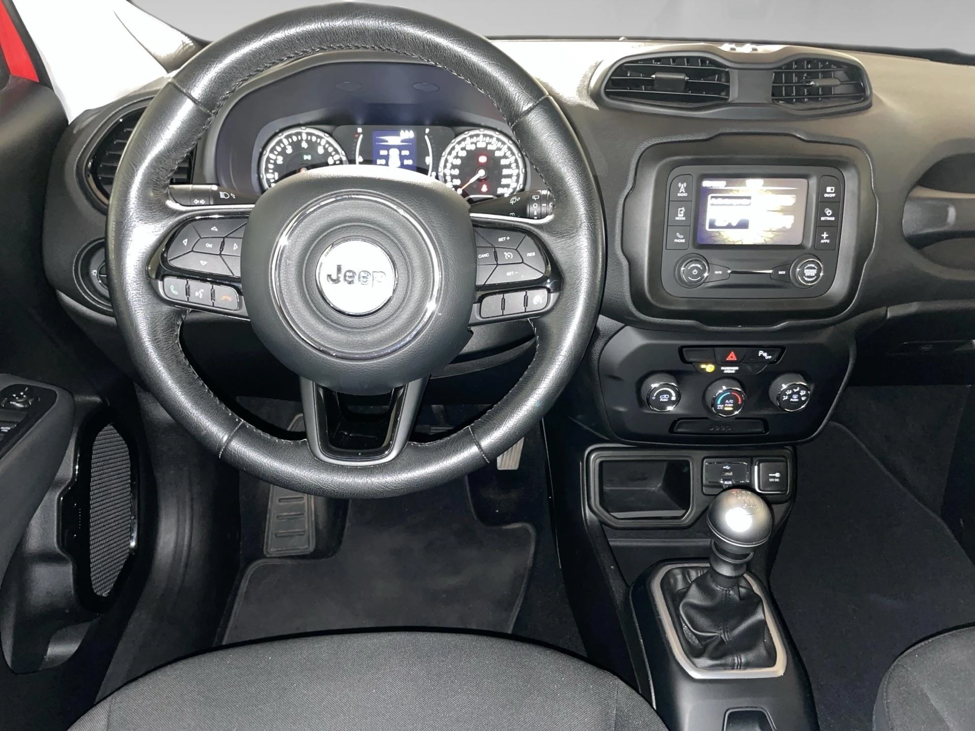 Jeep-Renegade-image-5