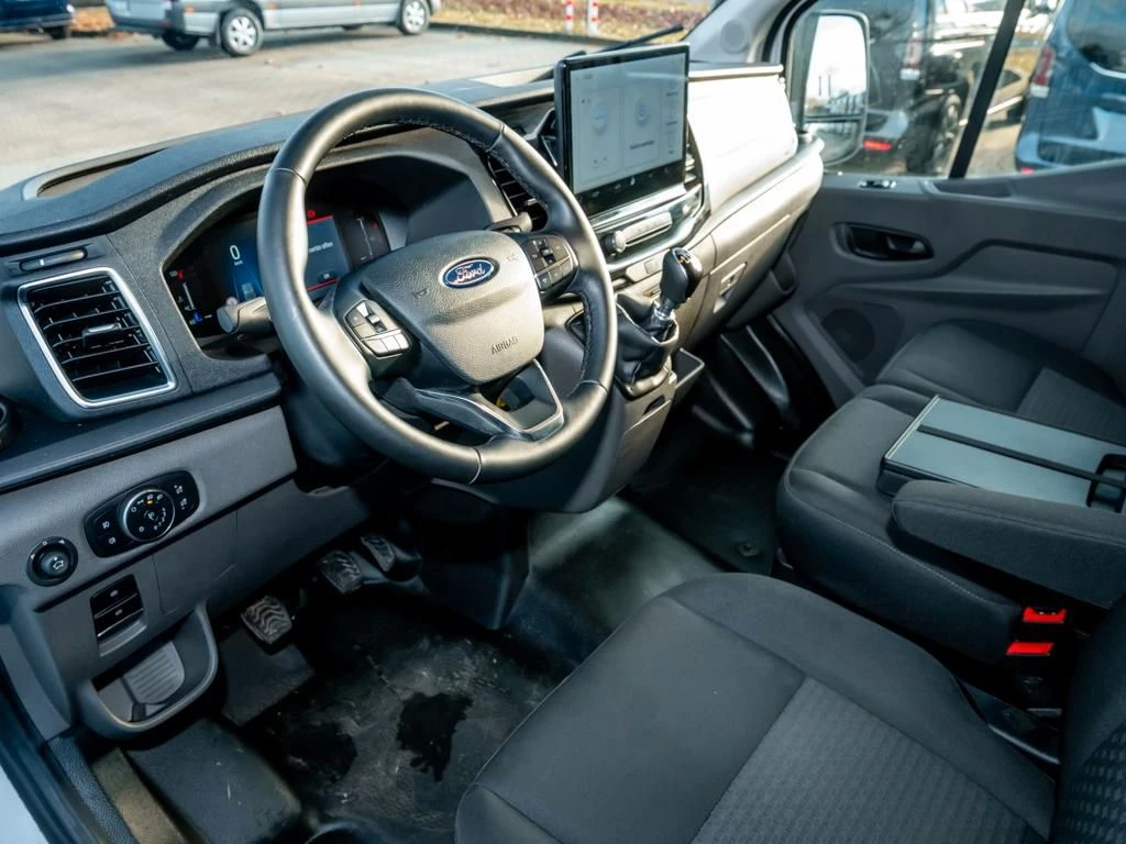 Ford-Transit-image-7