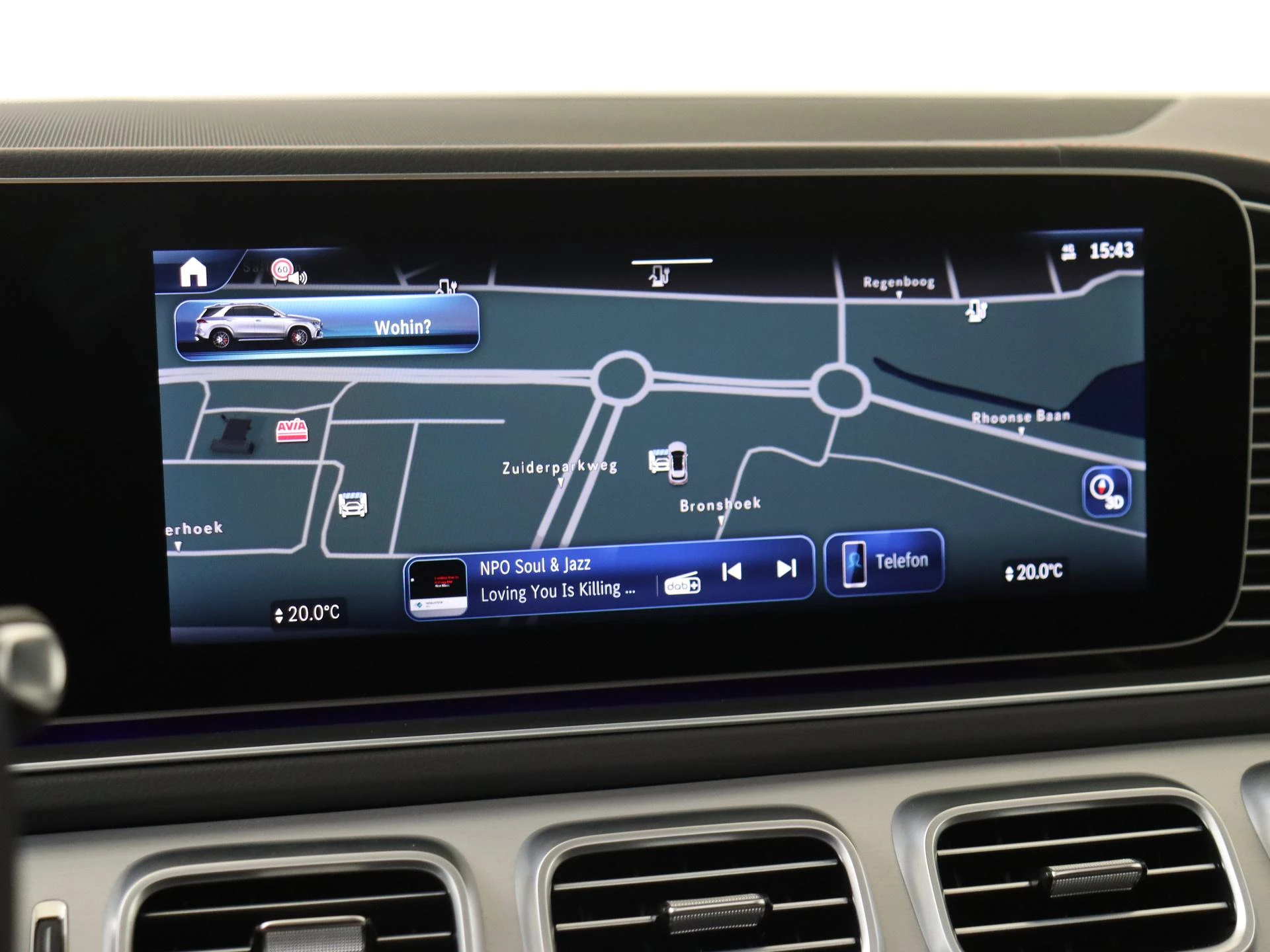 Mercedes-Benz-GLE-image-26