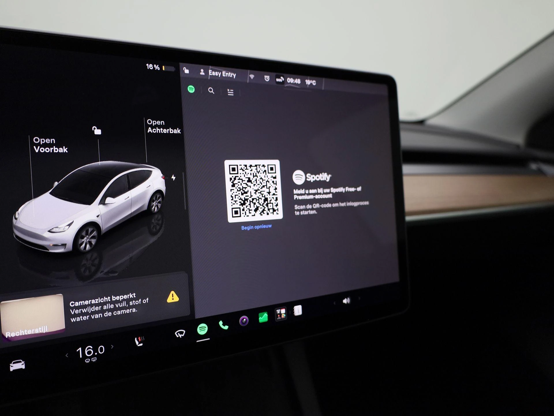 Tesla-Model Y-image-19