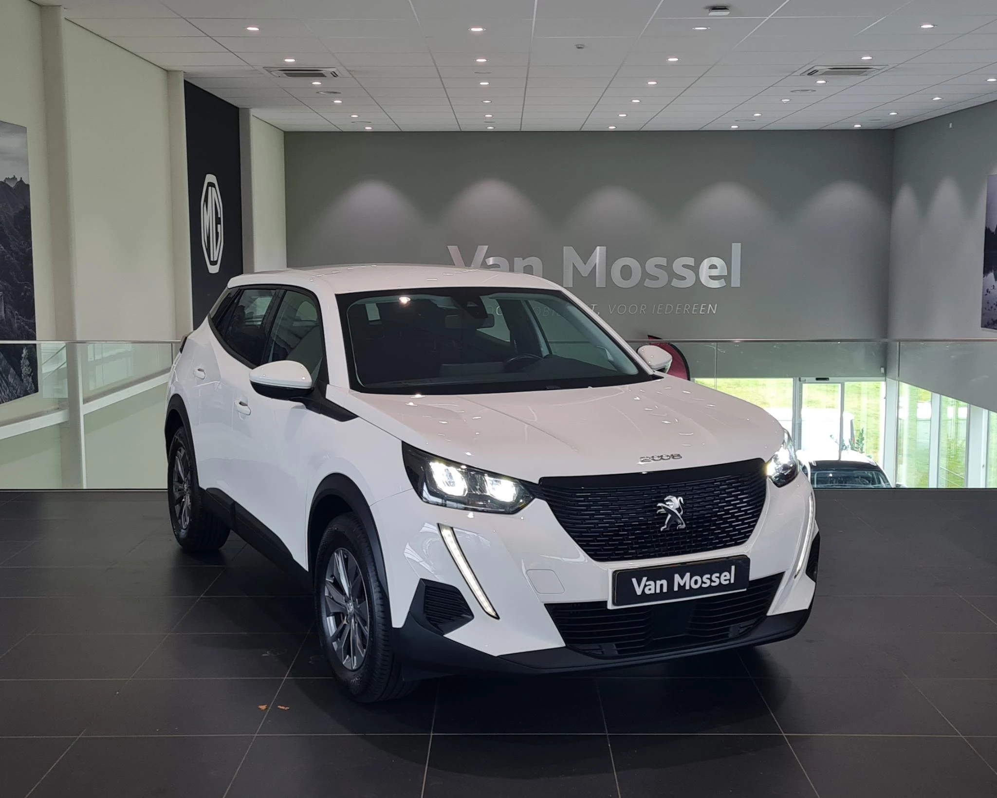 Peugeot-2008-image-2