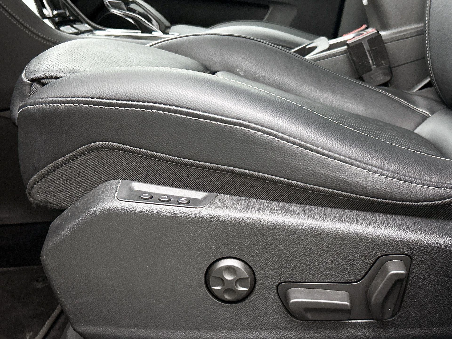 Opel Grandland X 1.6 Turbo Hybrid Elegance