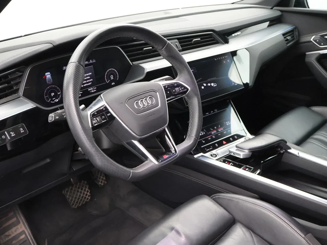 Audi-e-tron-image-9