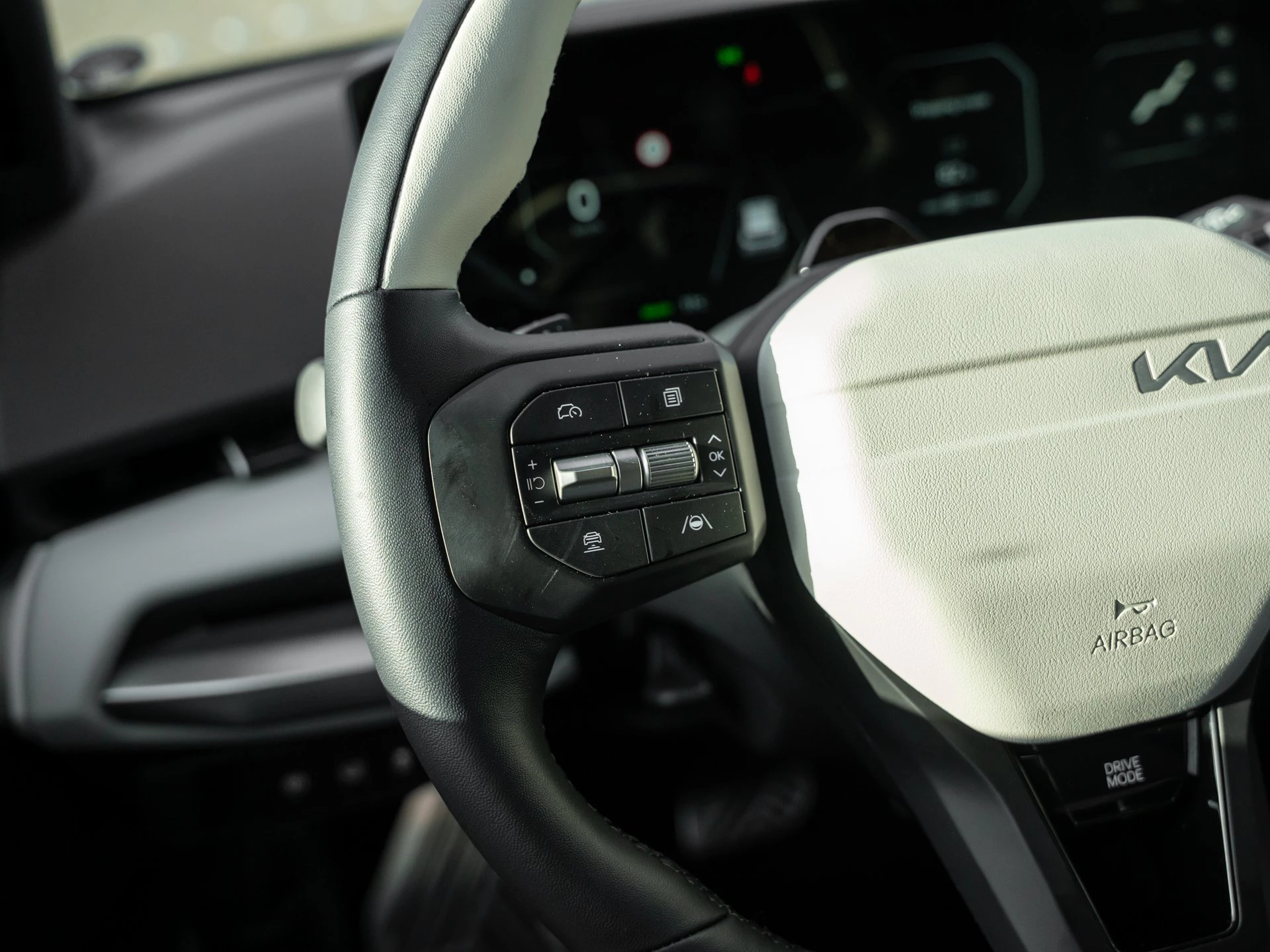 Kia EV4 Fastback | GT-line | 81.0kWh | ACC | NAVI | LED | SHZ | LEDER | 360GRAD | HUD