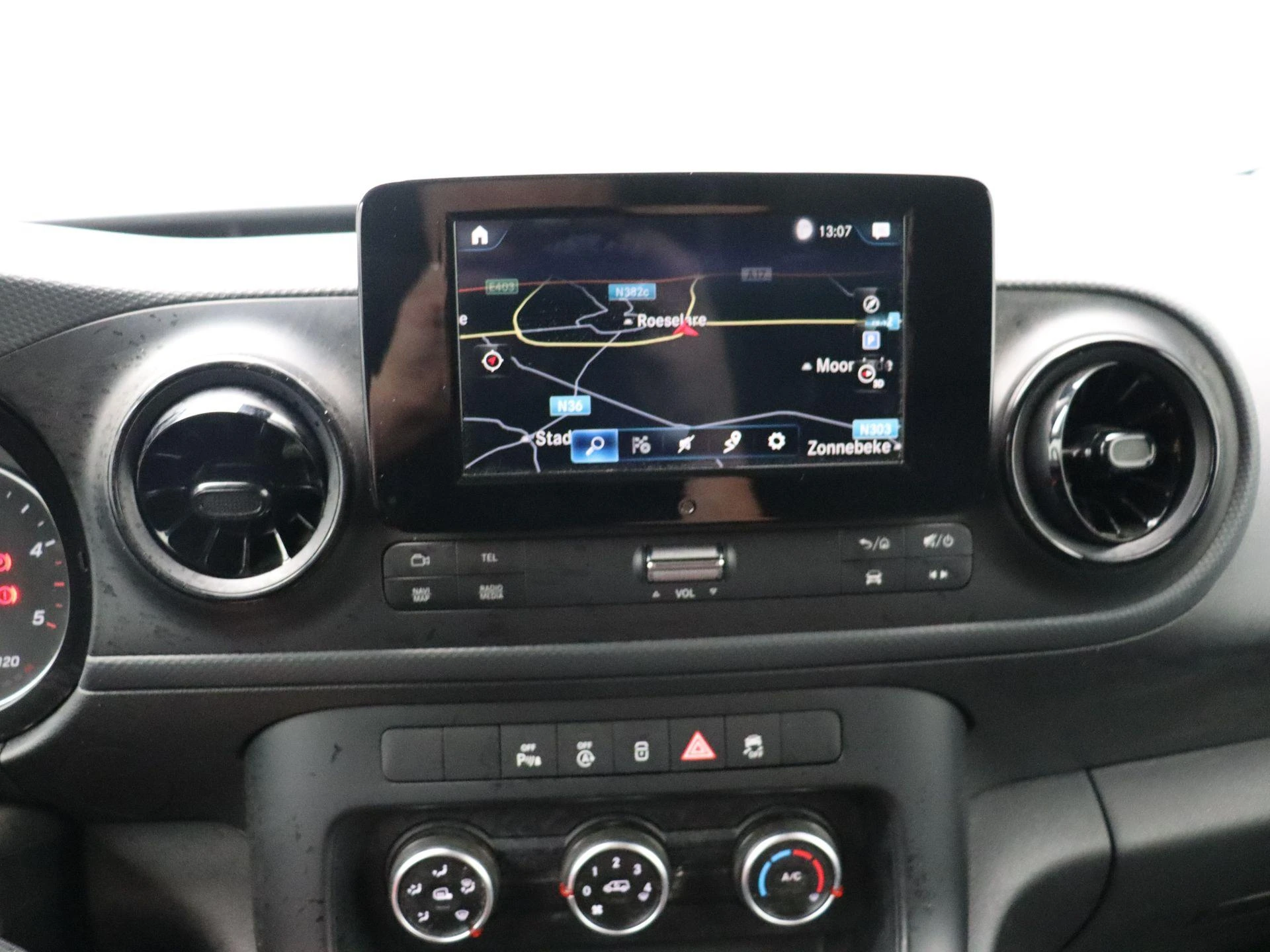 Mercedes-Benz-Citan-image-13
