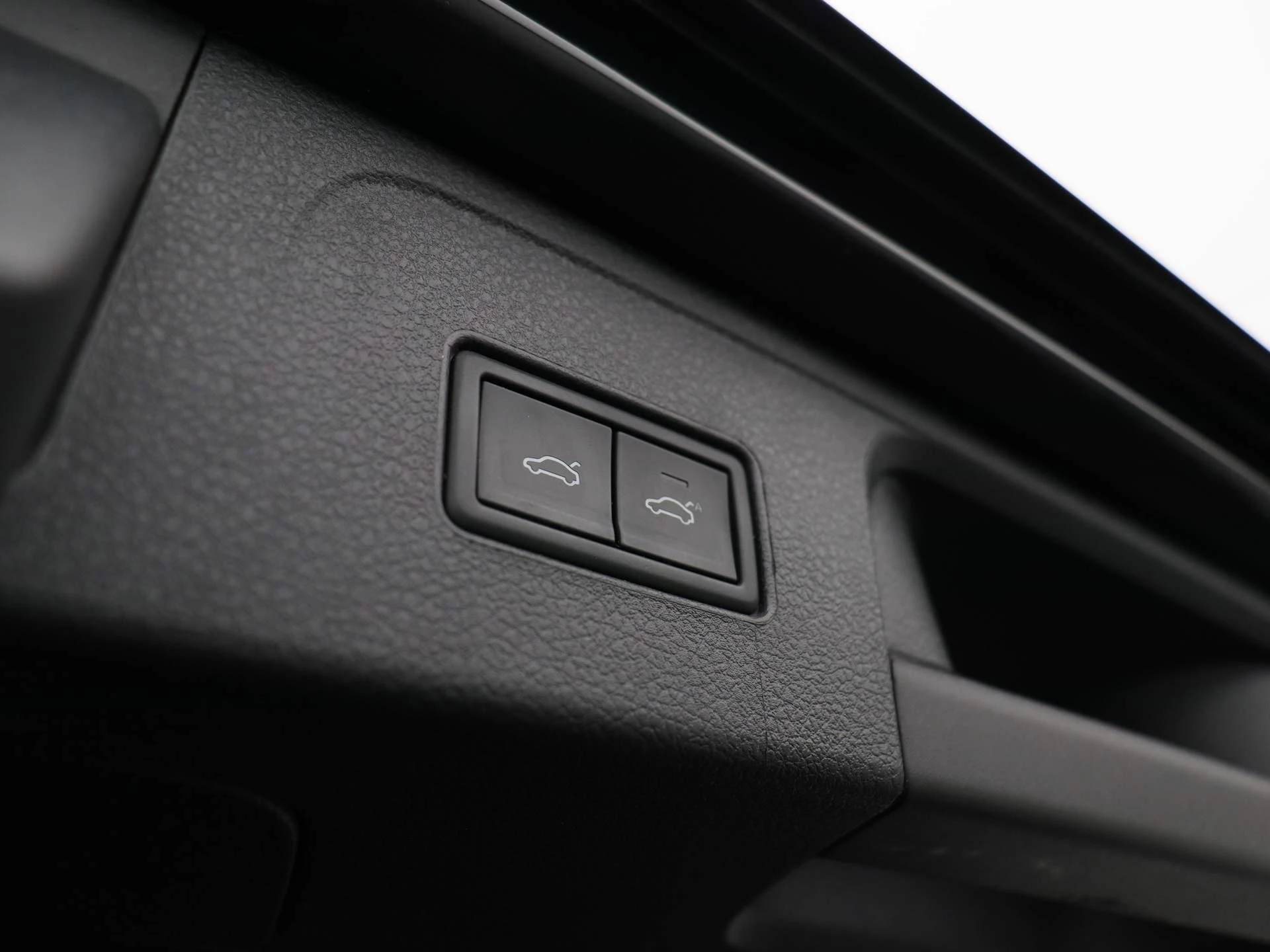 Volkswagen-Passat-image-14