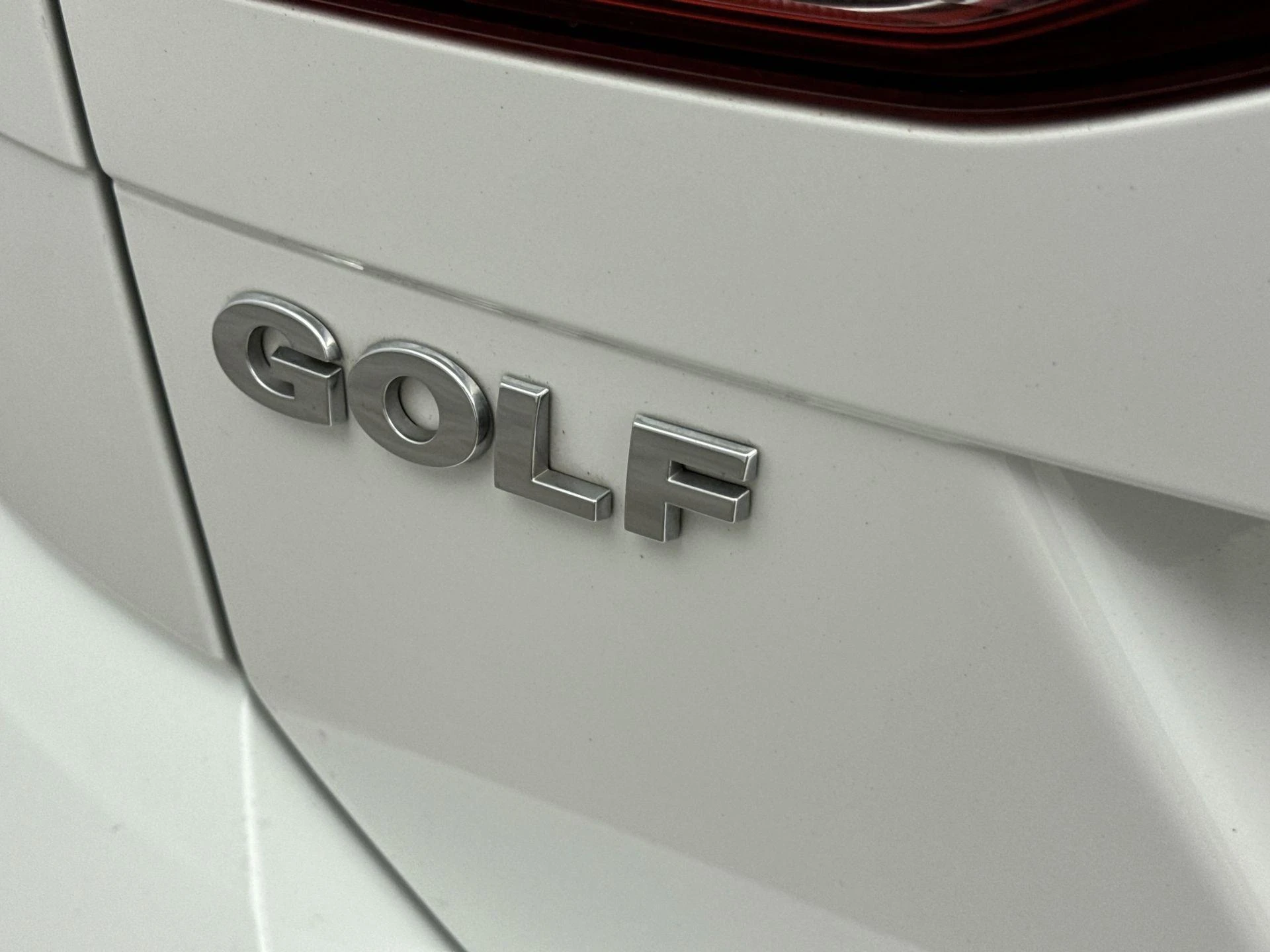 Volkswagen-Golf-image-22